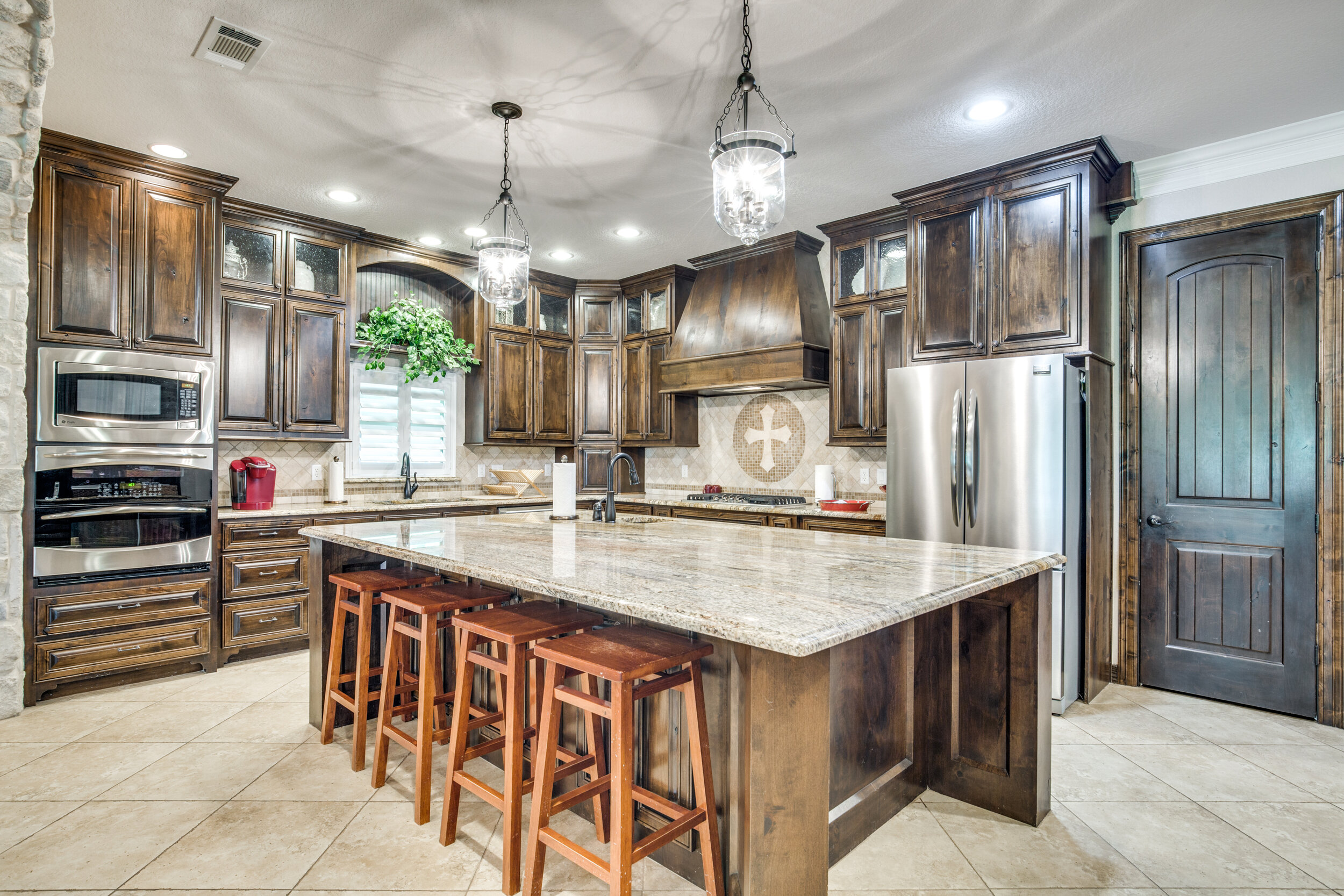 100-collins-lake-rd-angleton-tx-High-Res-5.jpg