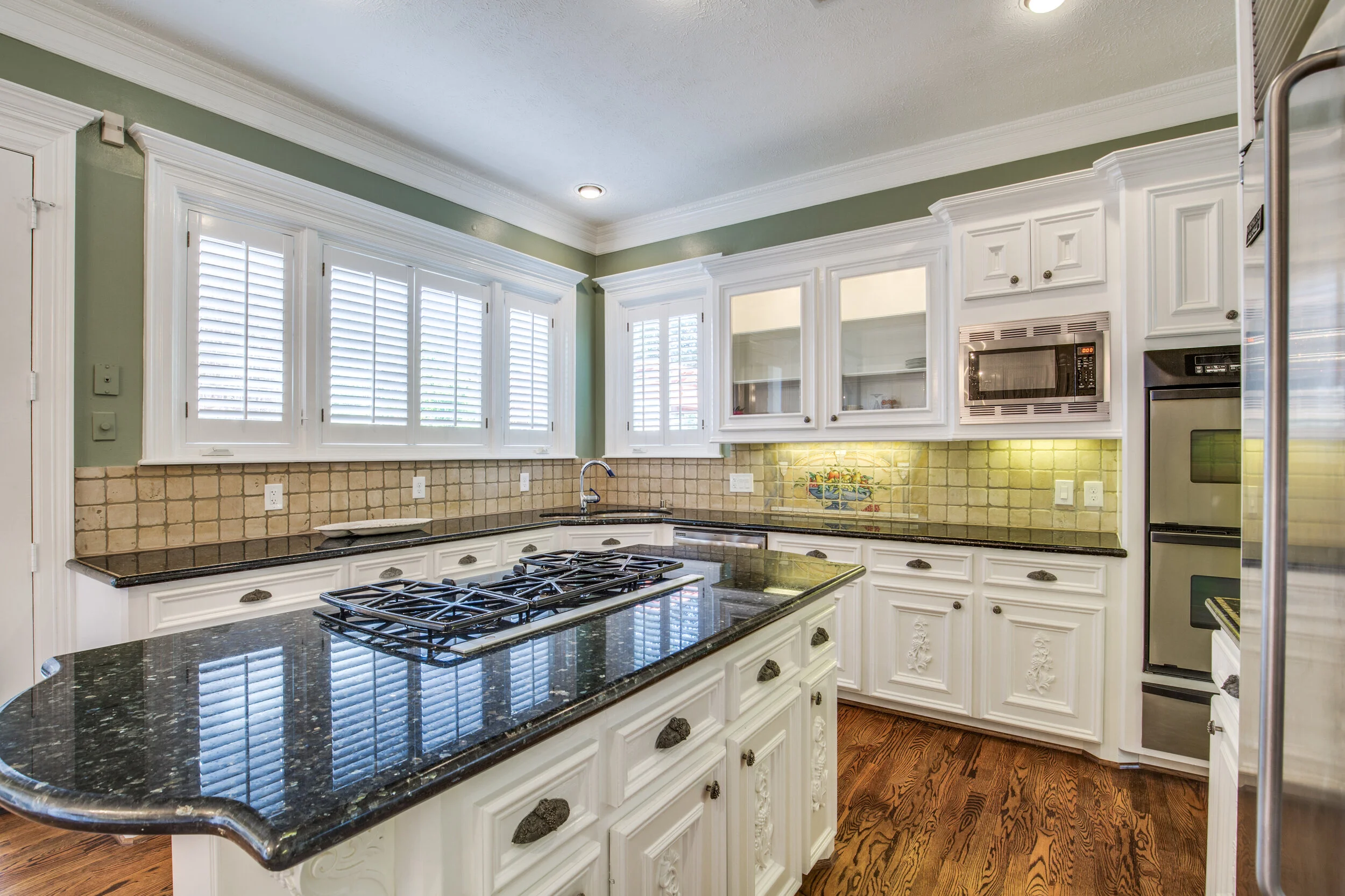 54-a-bayou-pointe-dr-houston-tx-High-Res-15.jpg