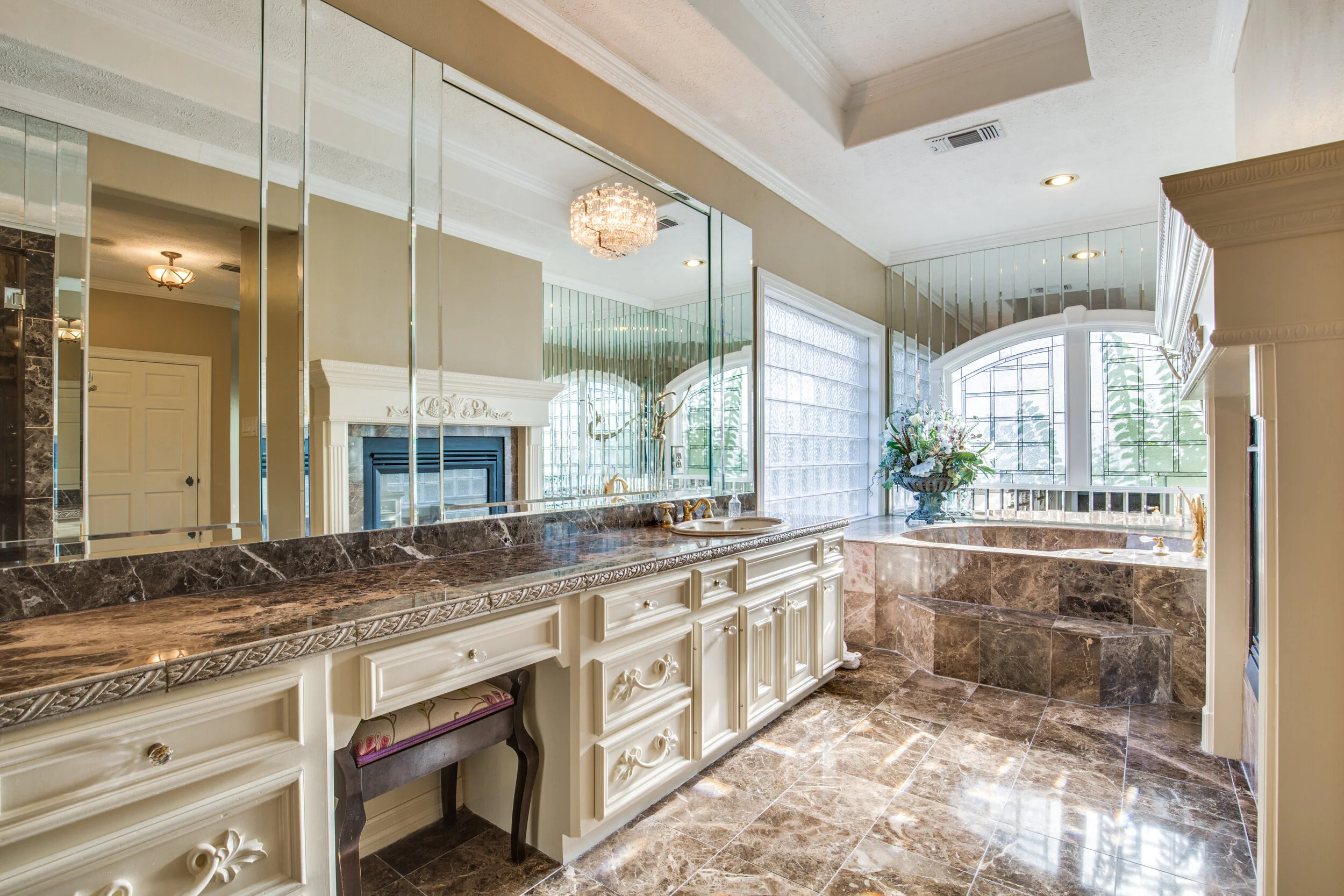 54-a-bayou-pointe-dr-houston-tx-High-Res-21.jpg