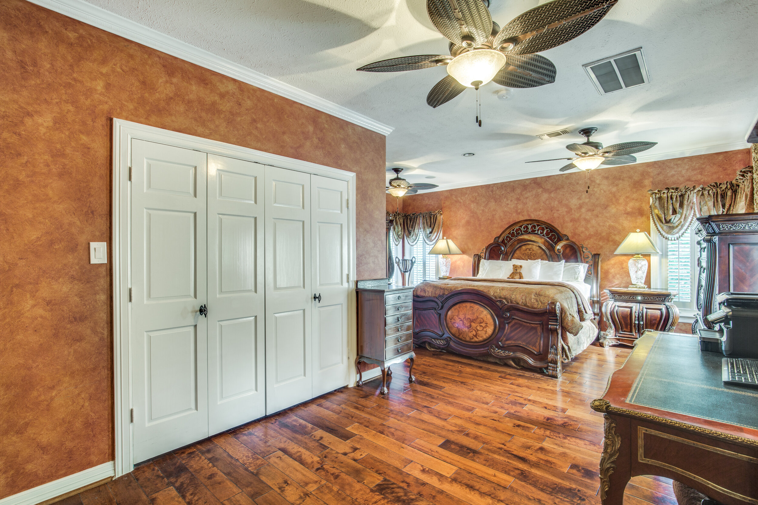 54-a-bayou-pointe-dr-houston-tx-High-Res-25.jpg
