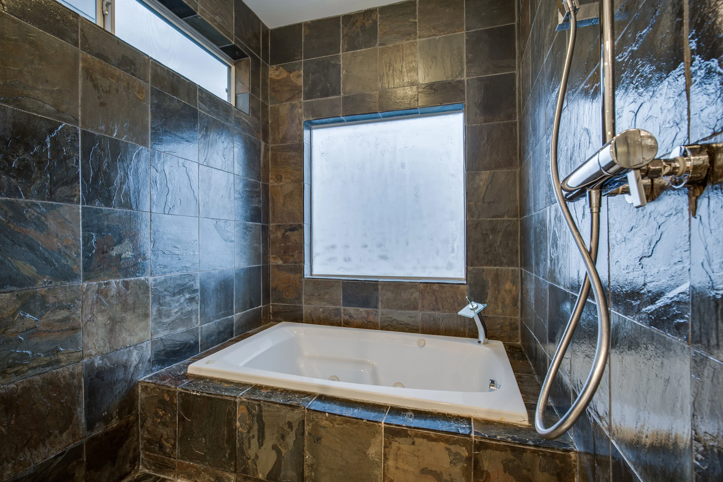 2236-leeland-st-houston-tx-High-Res-25.jpg