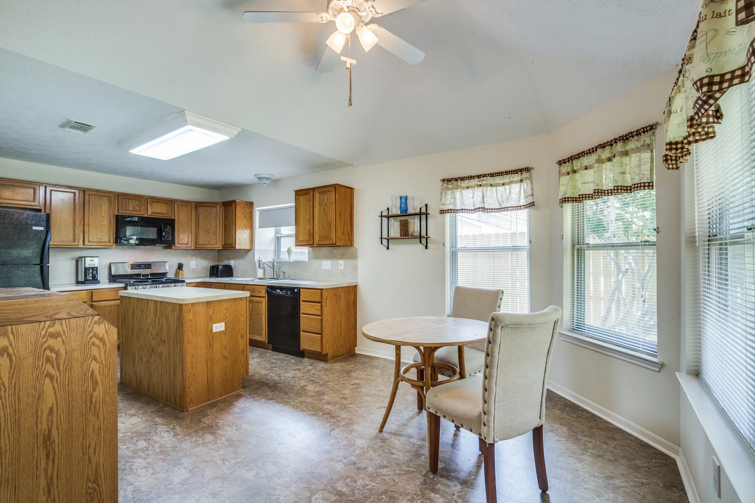 2126-westminister-st-pearland-tx-High-Res-13.jpg