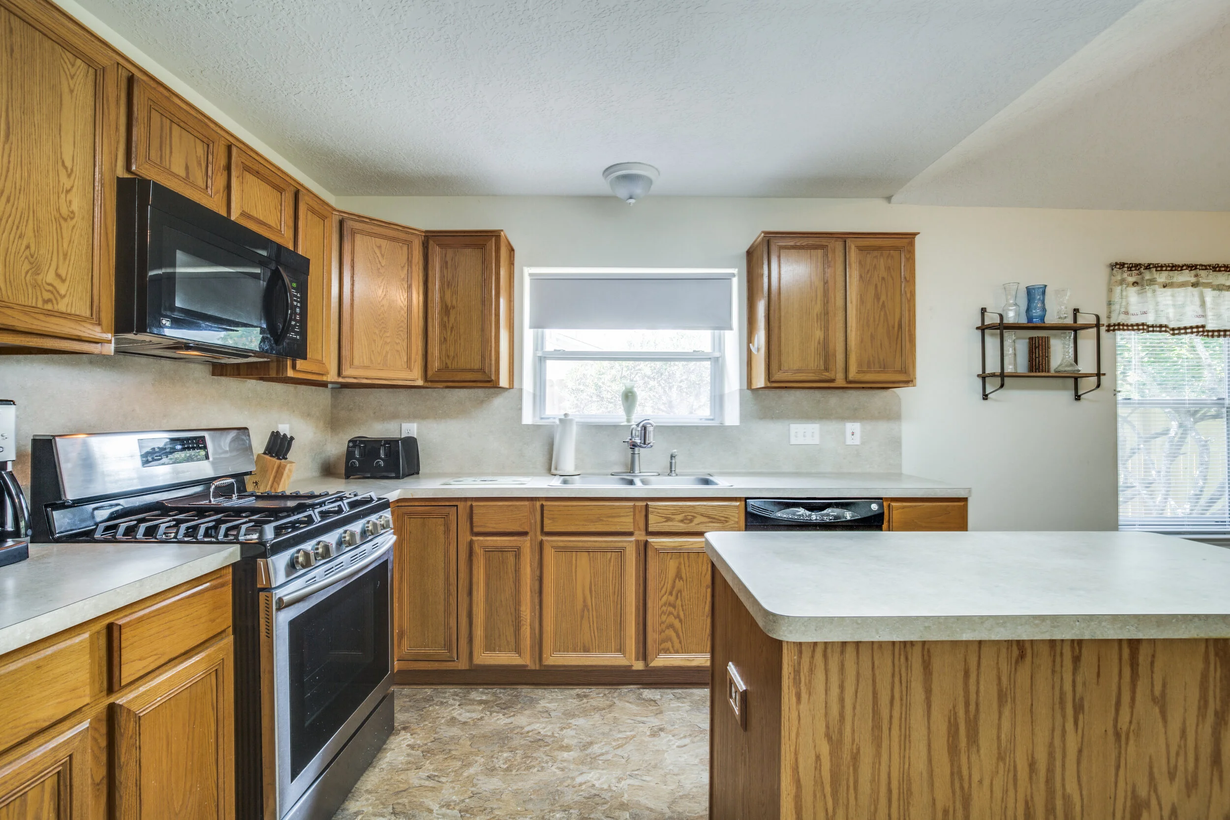 2126-westminister-st-pearland-tx-High-Res-16.jpg