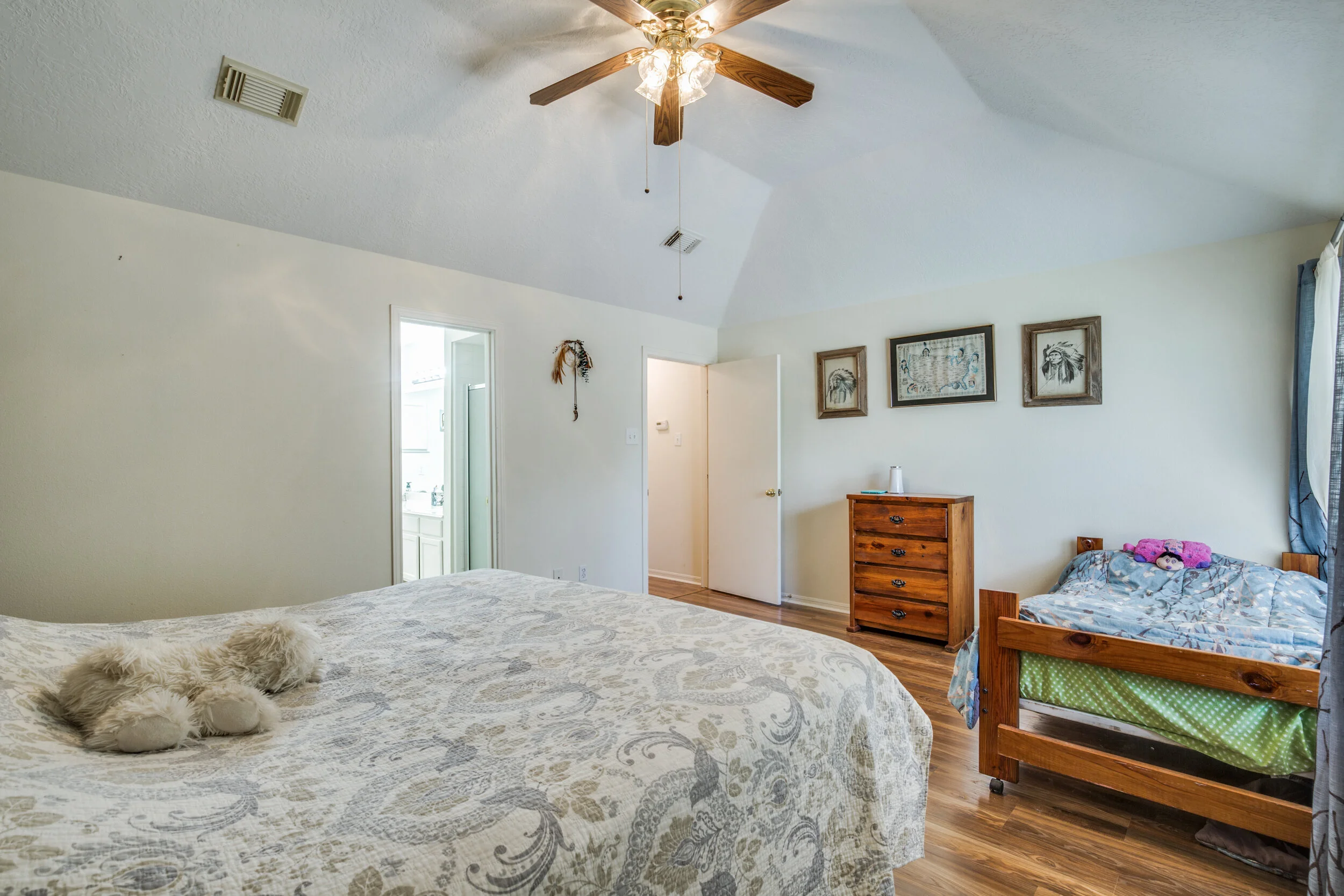 2126-westminister-st-pearland-tx-High-Res-19.jpg
