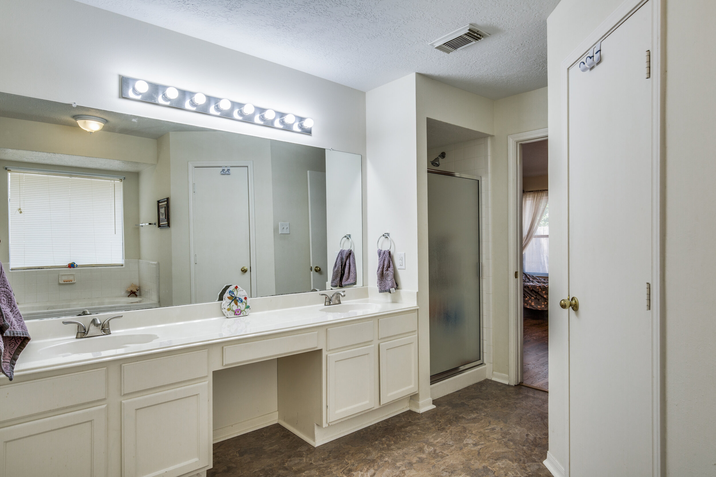 2126-westminister-st-pearland-tx-High-Res-21.jpg