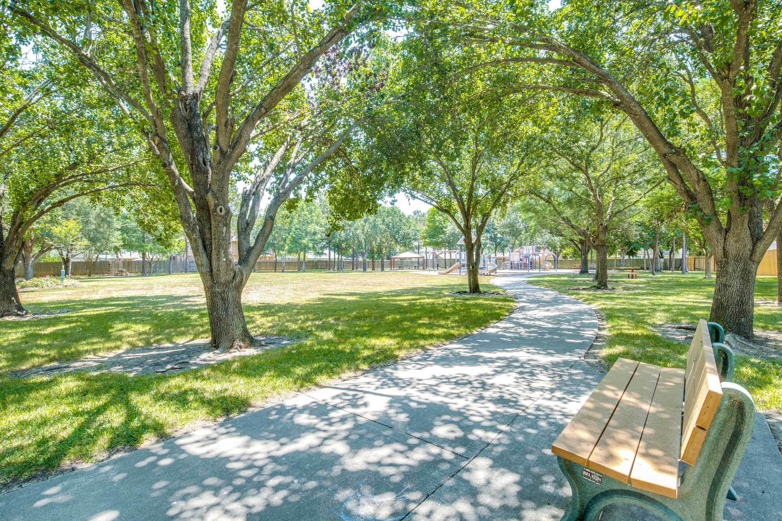 2126-westminister-st-pearland-tx-High-Res-32.jpg