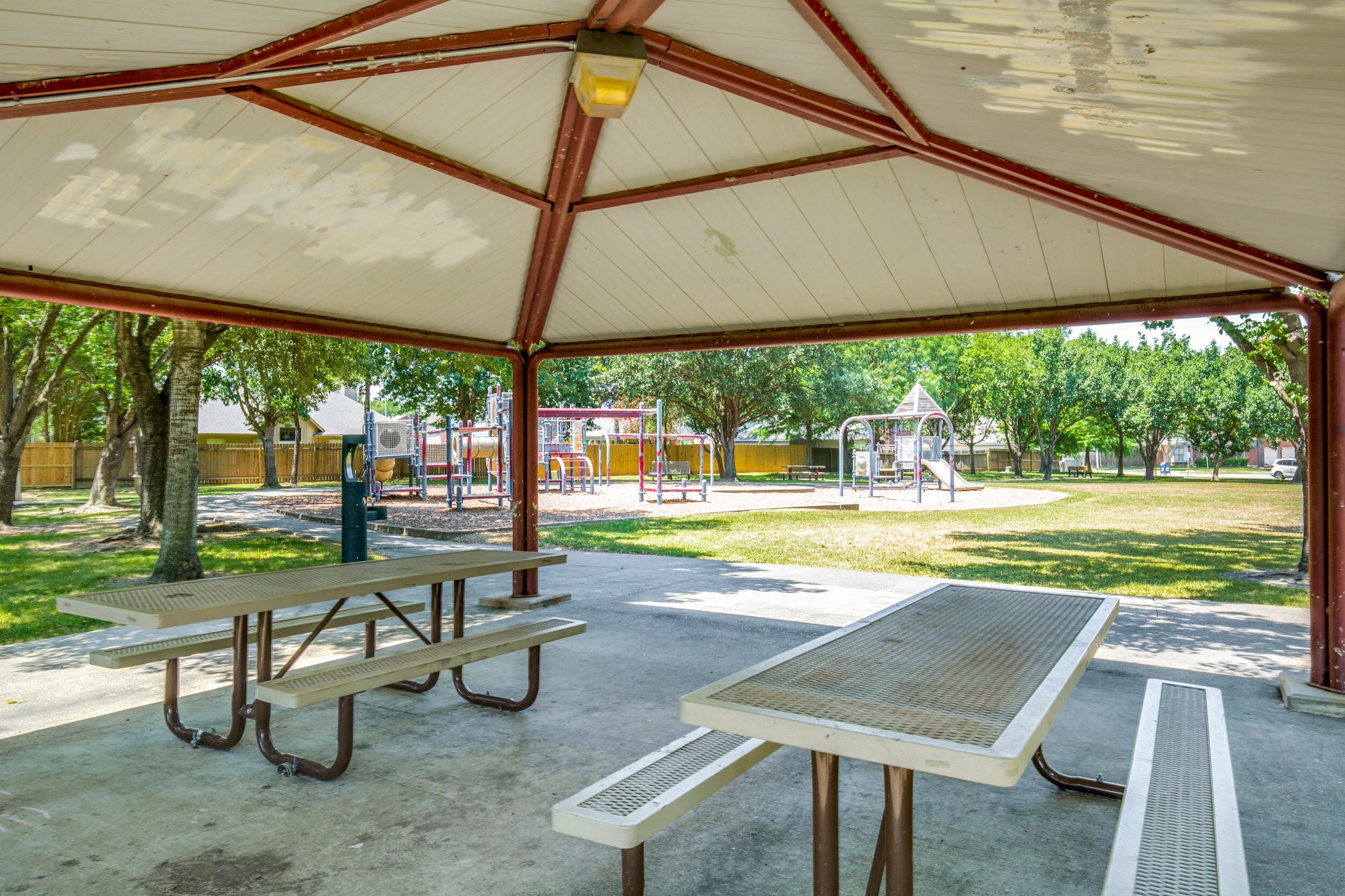 2126-westminister-st-pearland-tx-High-Res-34.jpg