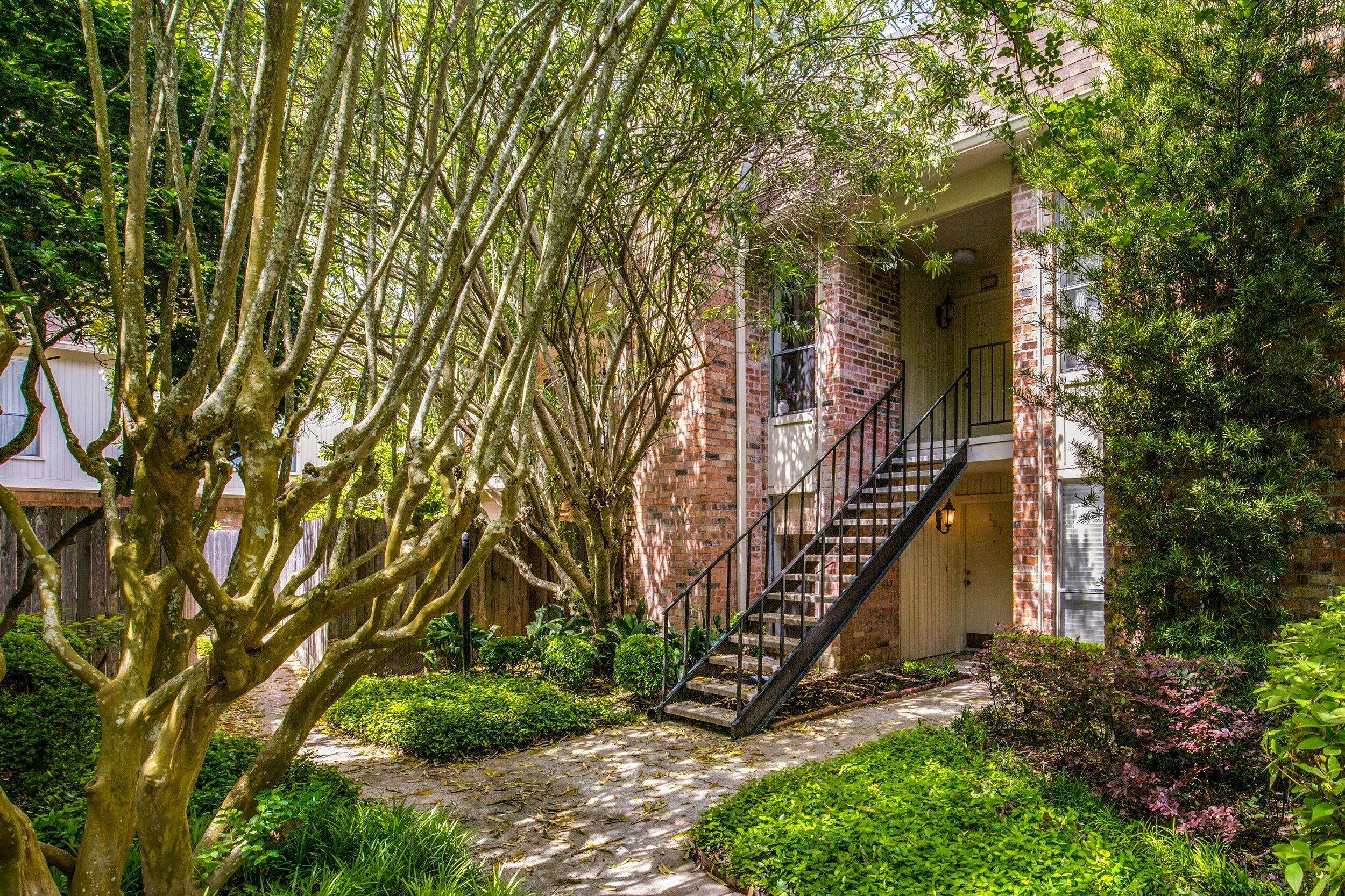 1601-s-shepherd-dr-houston-tx-127-High-Res-1.jpg