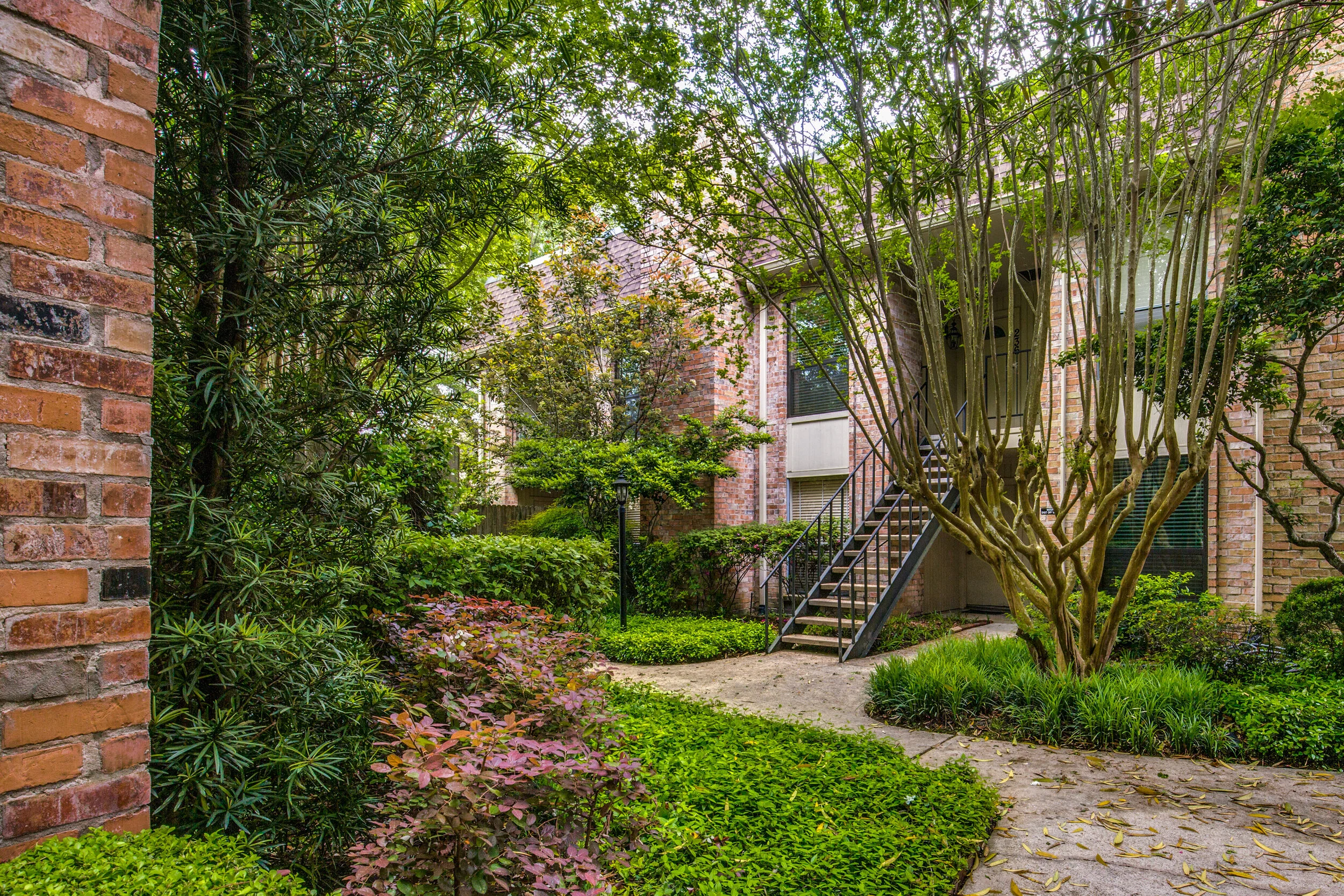 1601-s-shepherd-dr-houston-tx-127-High-Res-3.jpg