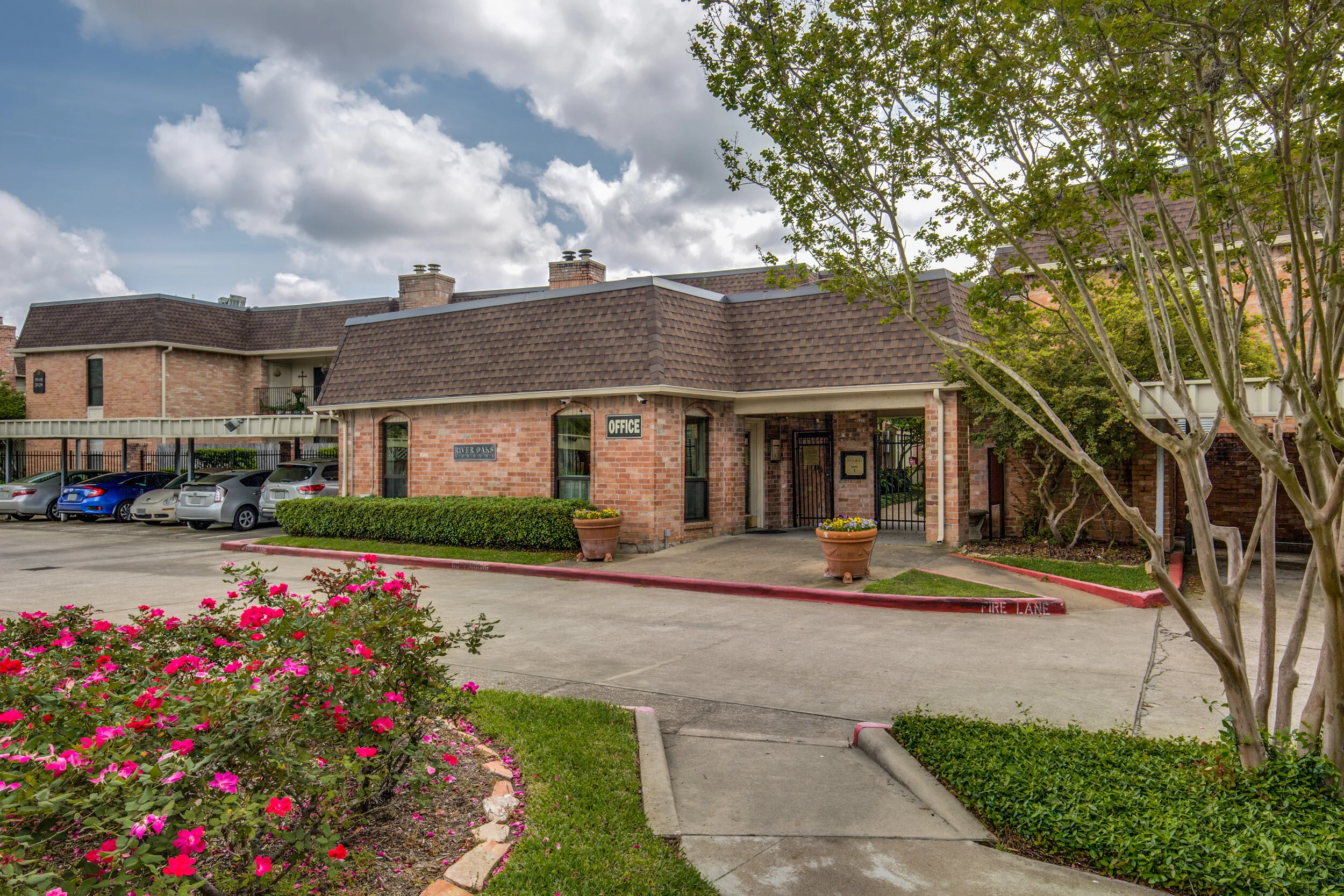 1601-s-shepherd-dr-houston-tx-127-High-Res-27.jpg