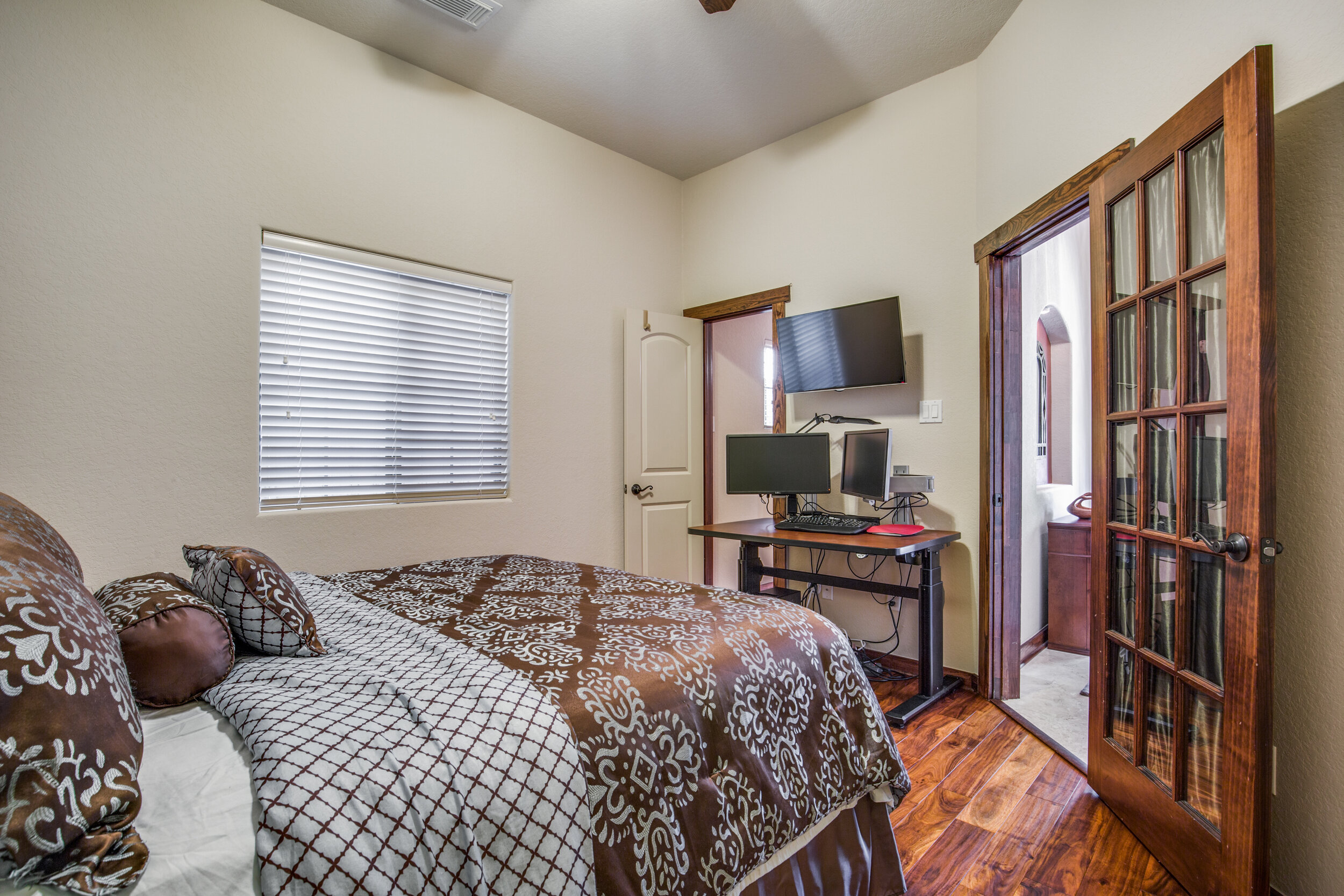 1001-w-21st-st-houston-tx-4-High-Res-33.jpg