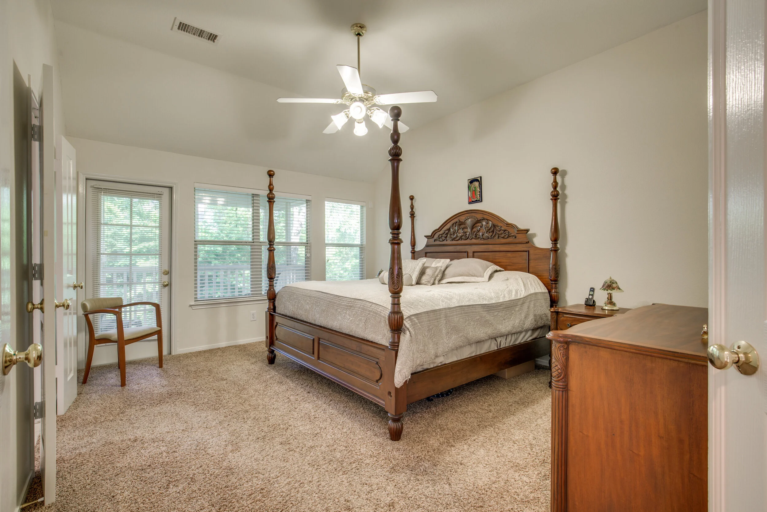 23-alden-glen-dr-spring-tx-1-High-Res-18.jpg