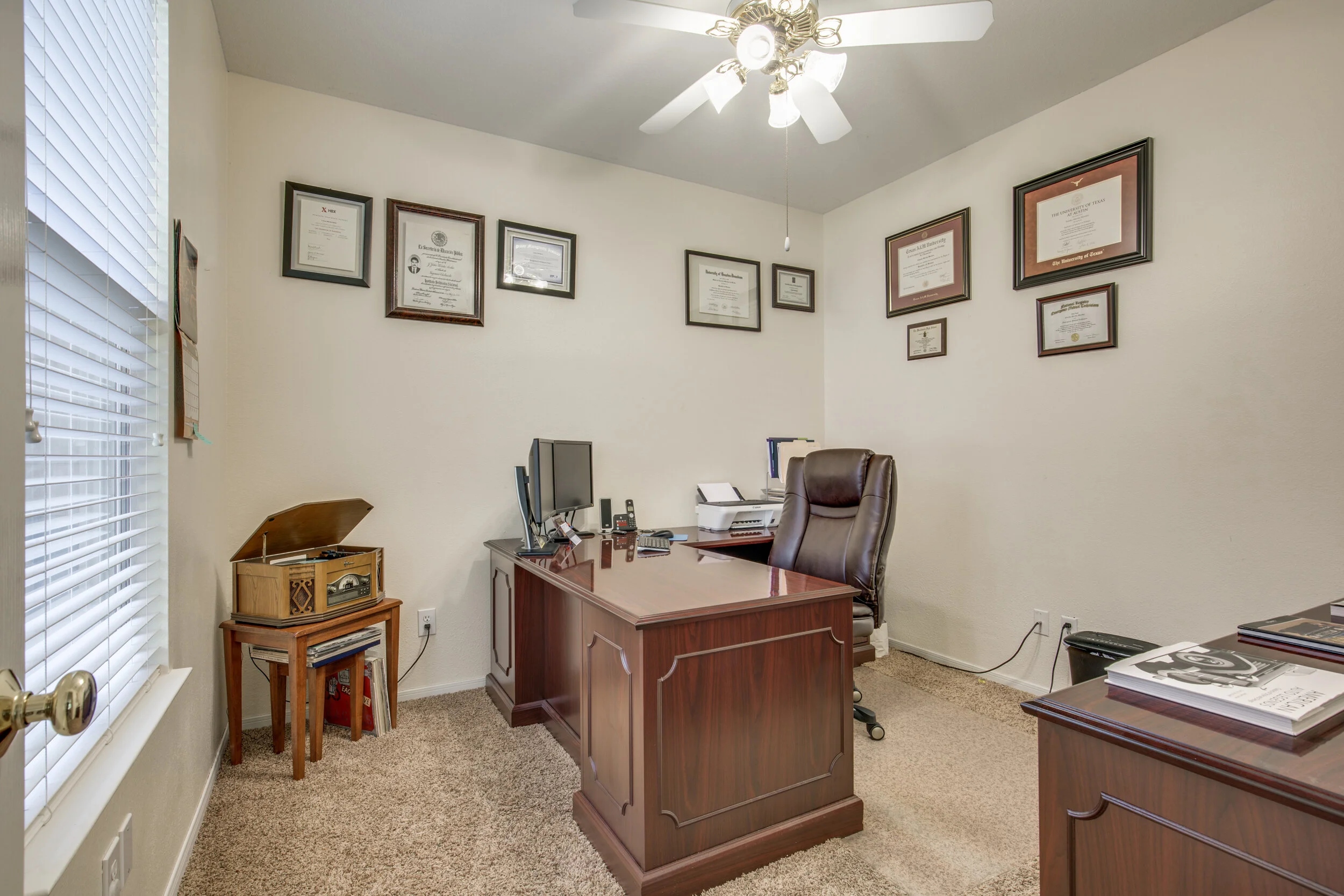 23-alden-glen-dr-spring-tx-1-High-Res-25.jpg