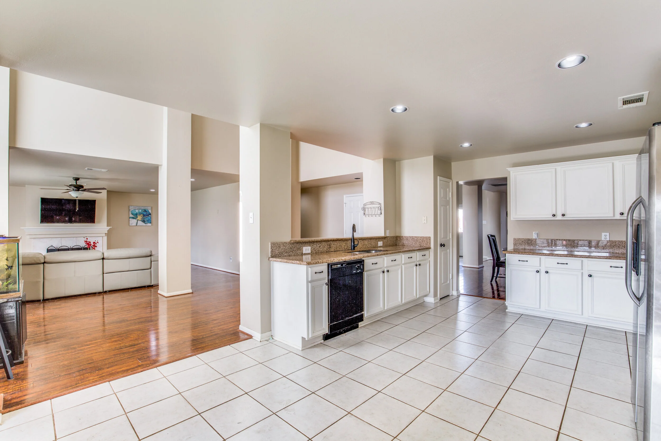 2714-pedernales-falls-dr-pearland-tx-High-Res-17.jpg