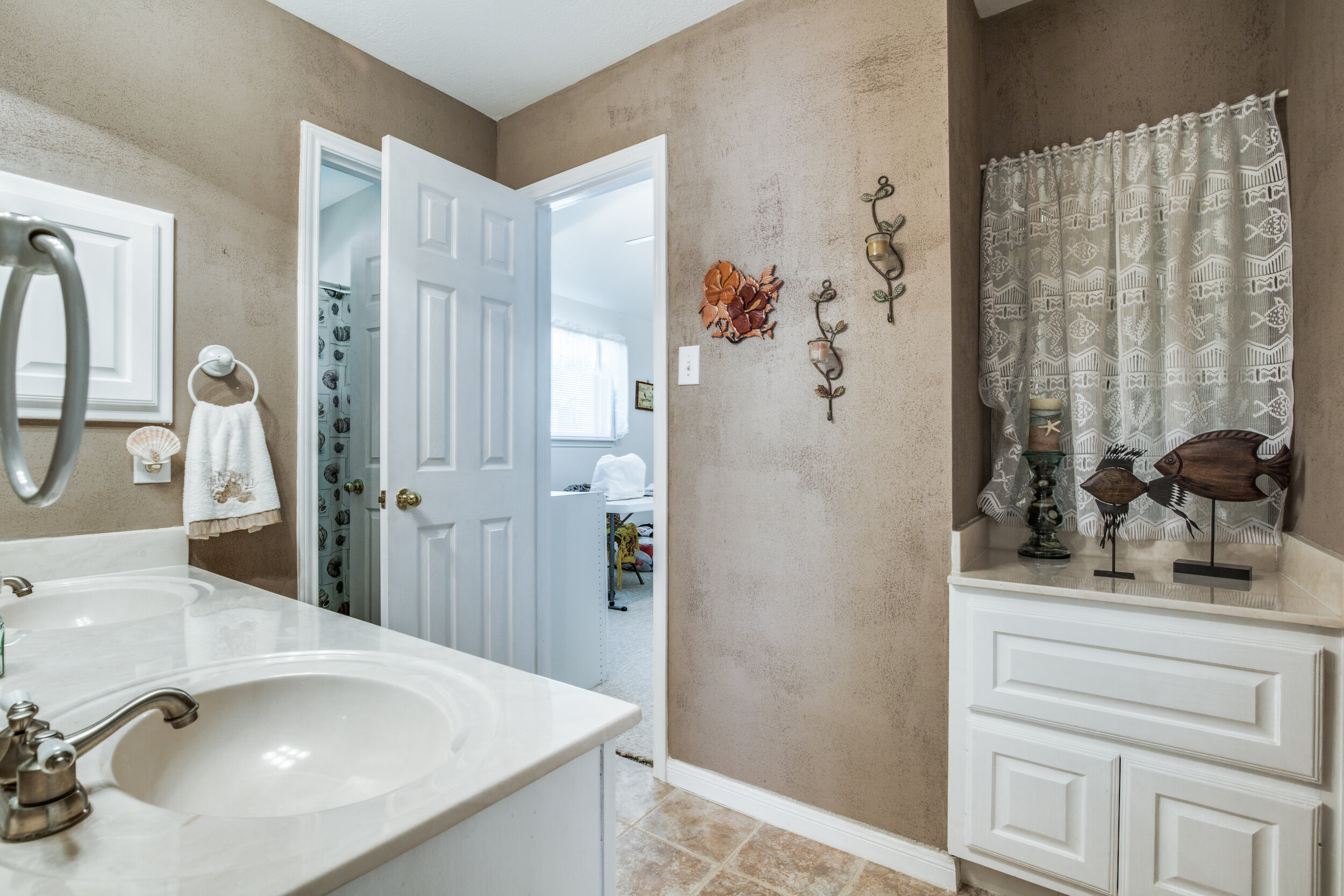 6203-mcdonald-ct-sugar-land-tx-High-Res-27.jpg