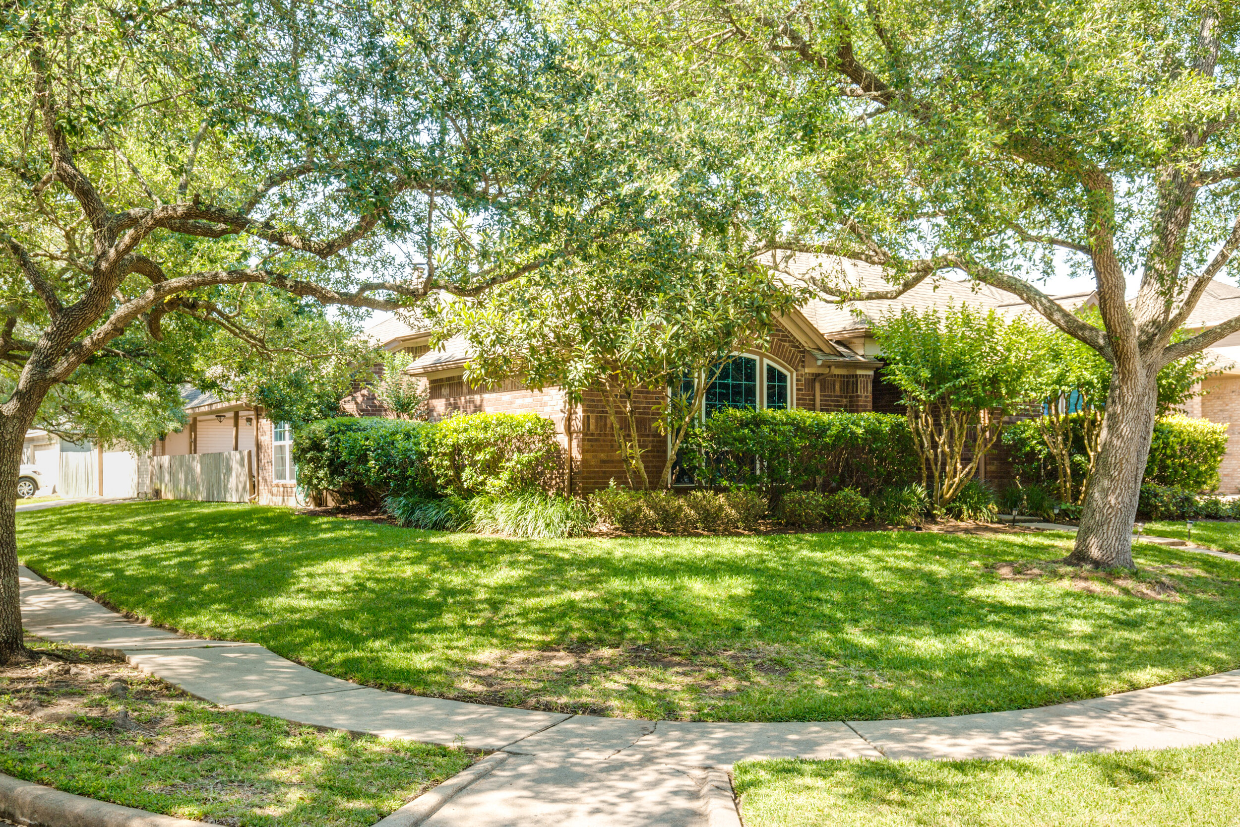 6203-mcdonald-ct-sugar-land-tx-High-Res-34.jpg