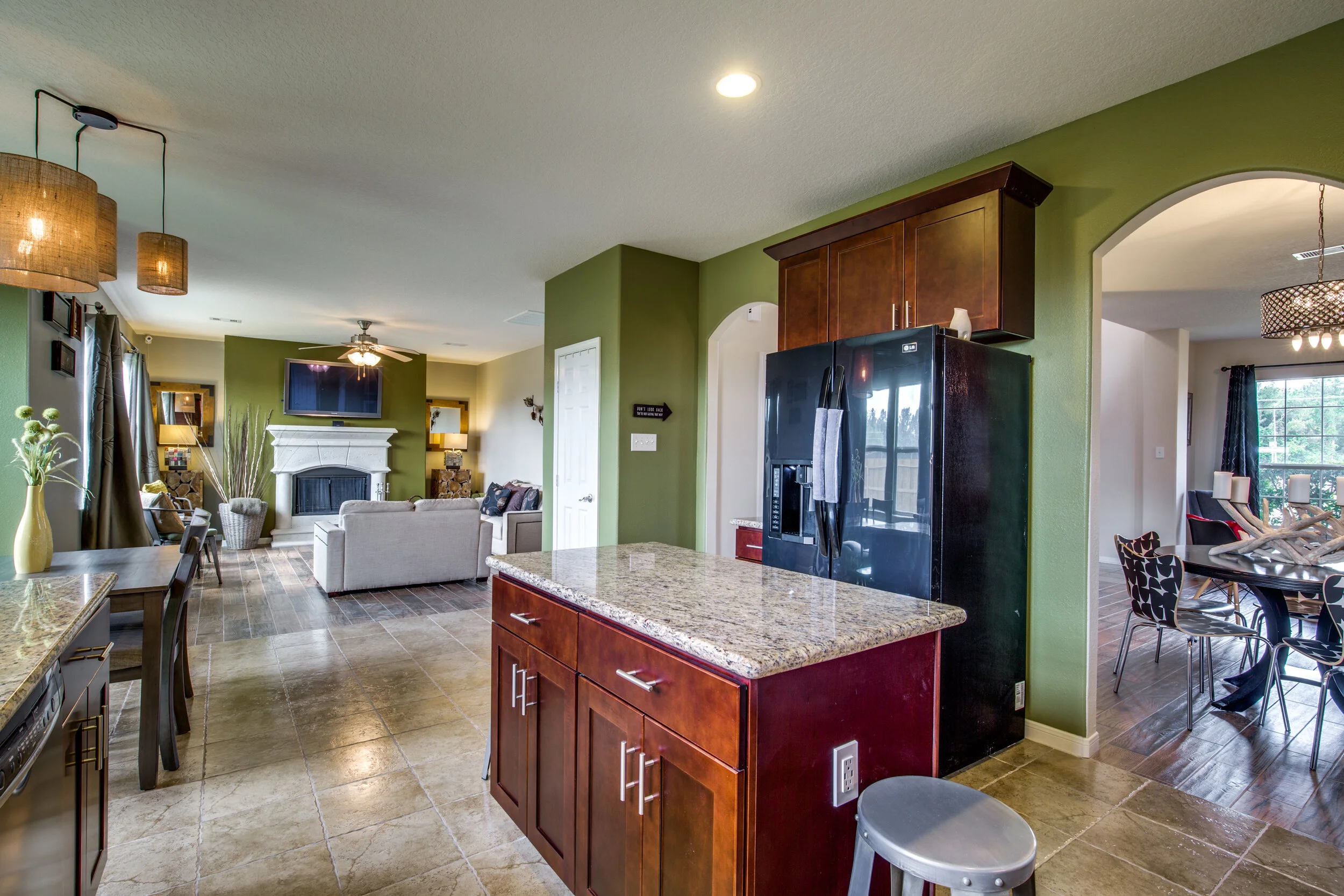 7706-brooks-crossing-dr-baytown-tx-High-Res-10.jpg