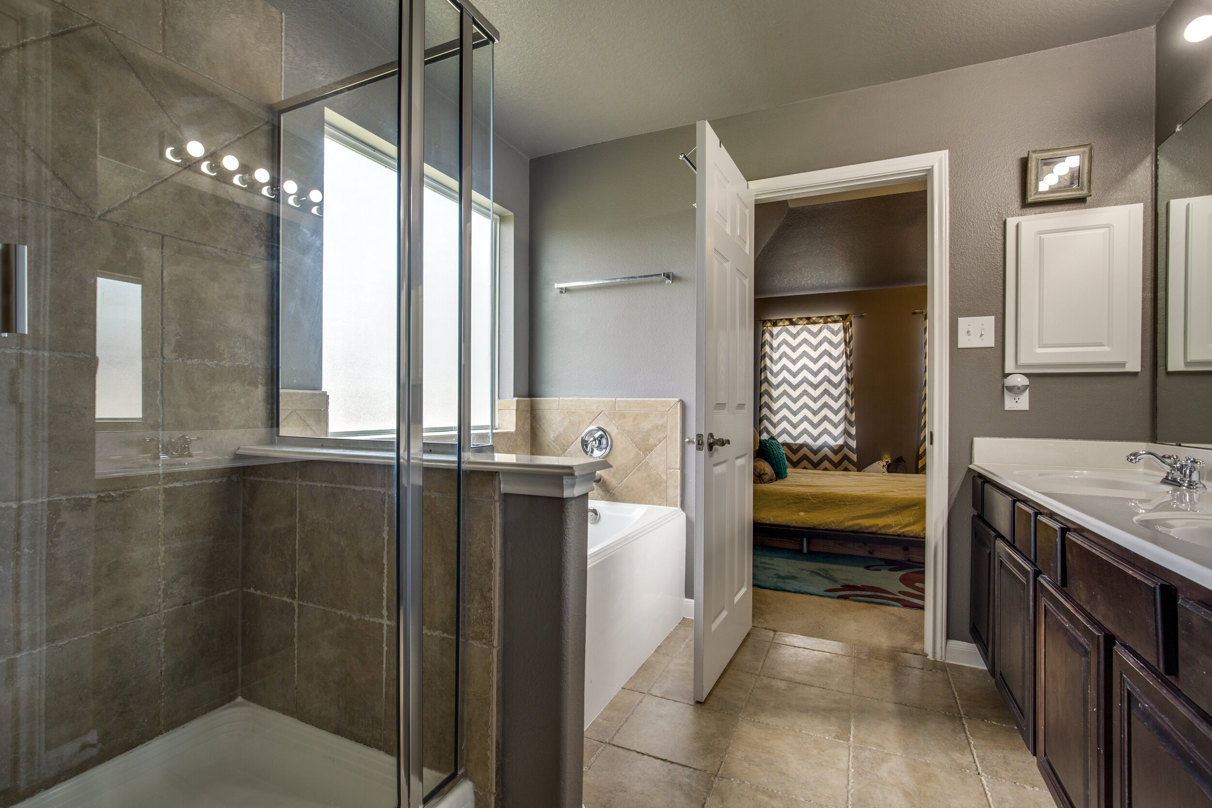 7706-brooks-crossing-dr-baytown-tx-High-Res-28.jpg