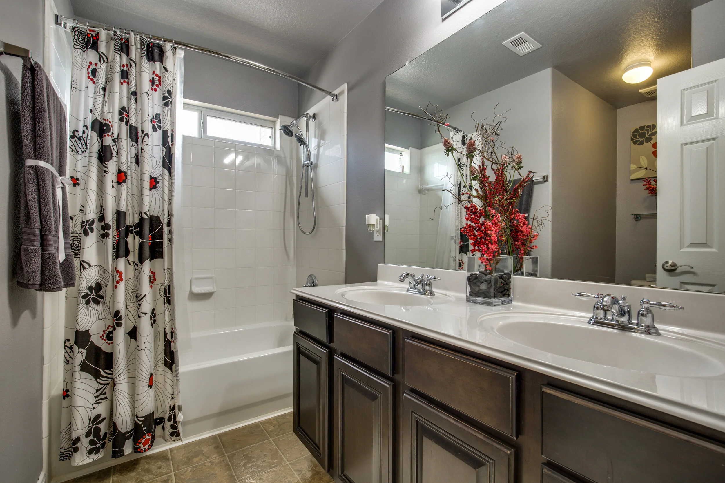 7706-brooks-crossing-dr-baytown-tx-High-Res-31.jpg