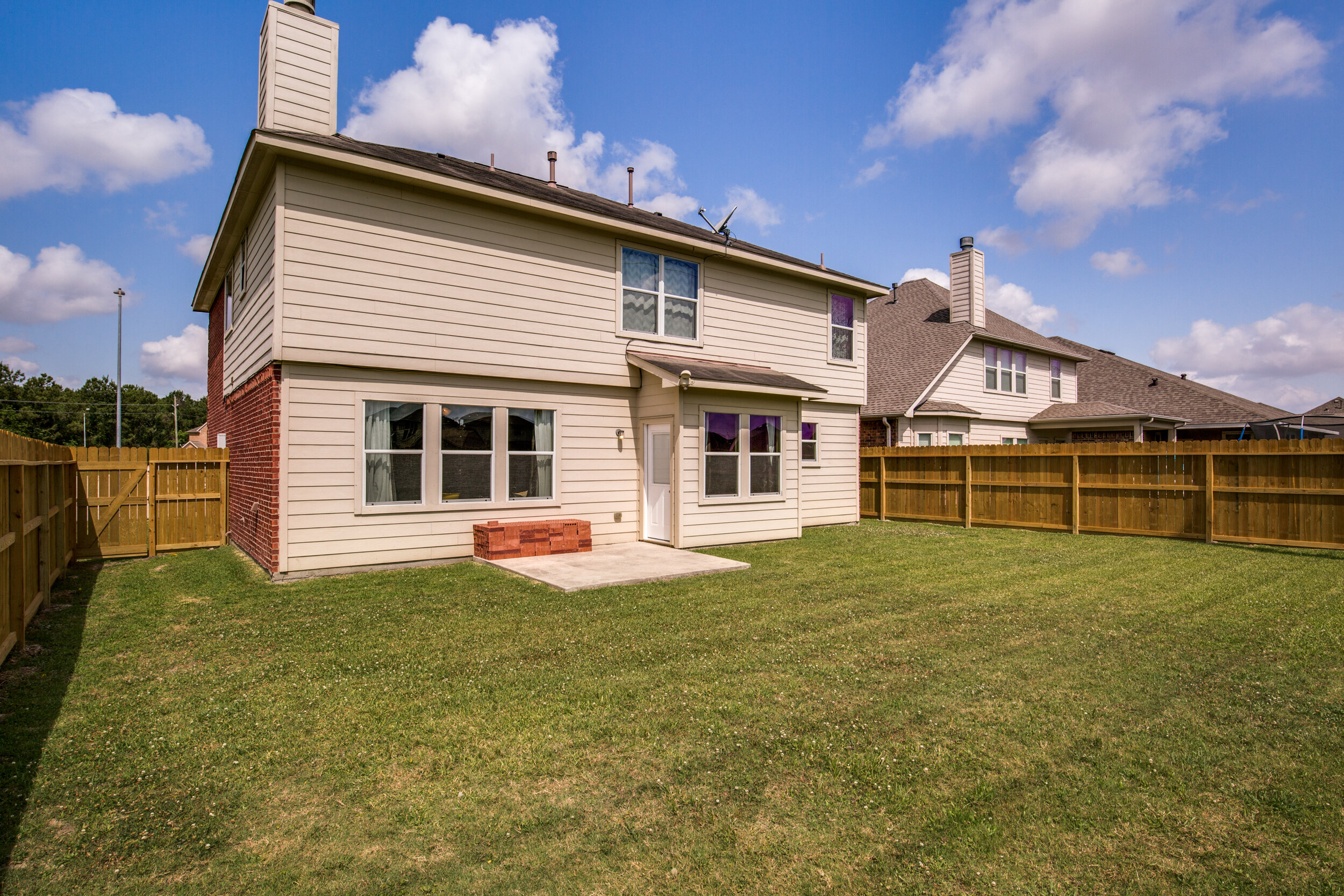 7706-brooks-crossing-dr-baytown-tx-High-Res-33.jpg
