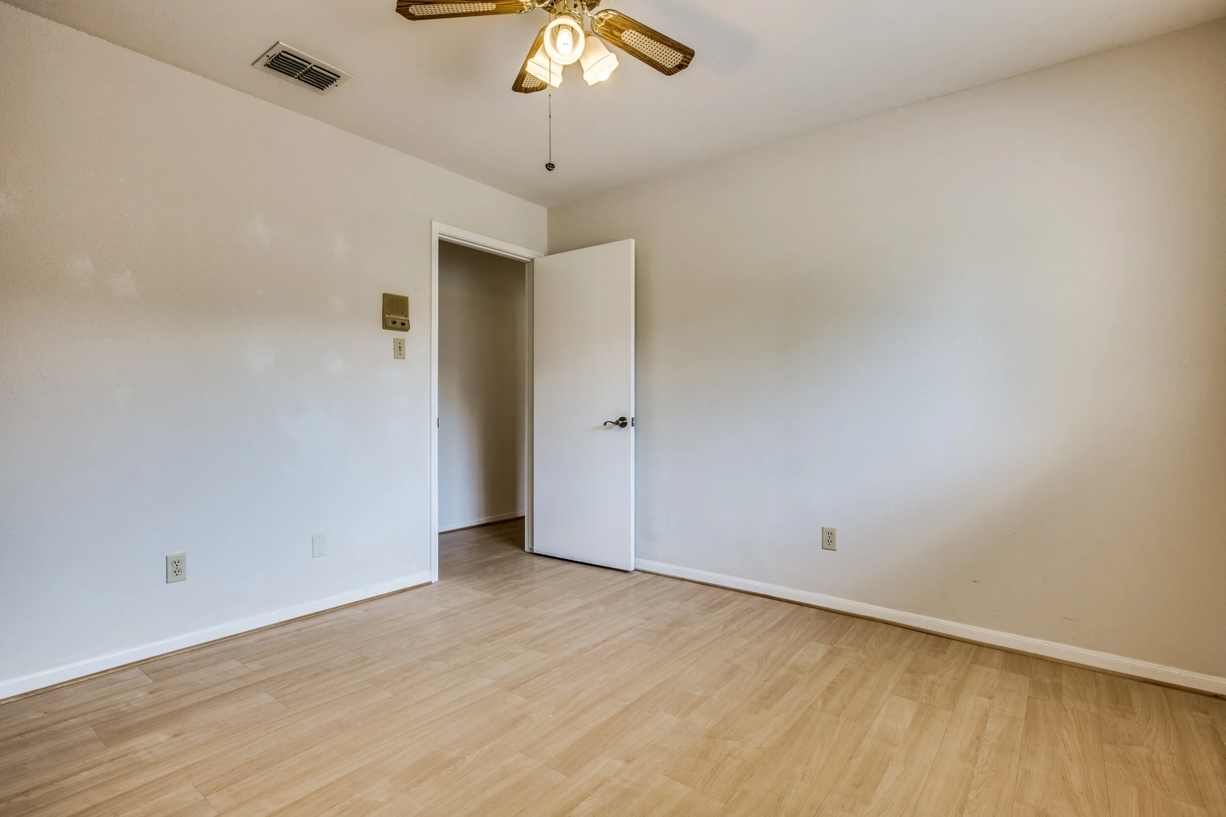 12306-shelwick-dr-houston-tx-High-Res-21.jpg
