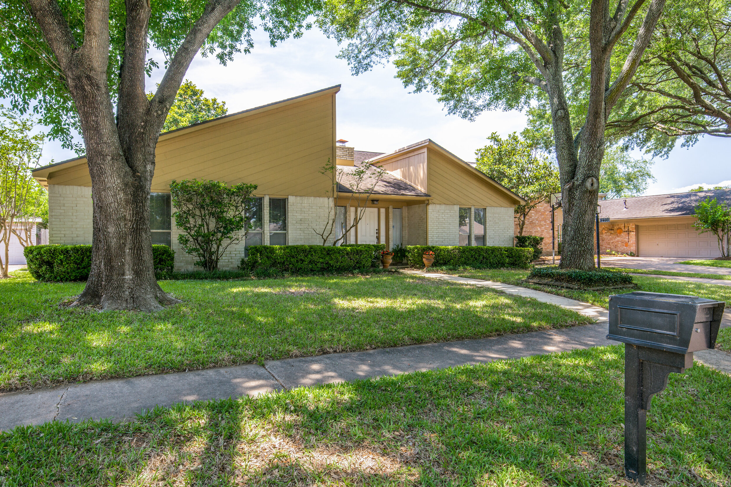 12306-shelwick-dr-houston-tx-High-Res-2.jpg