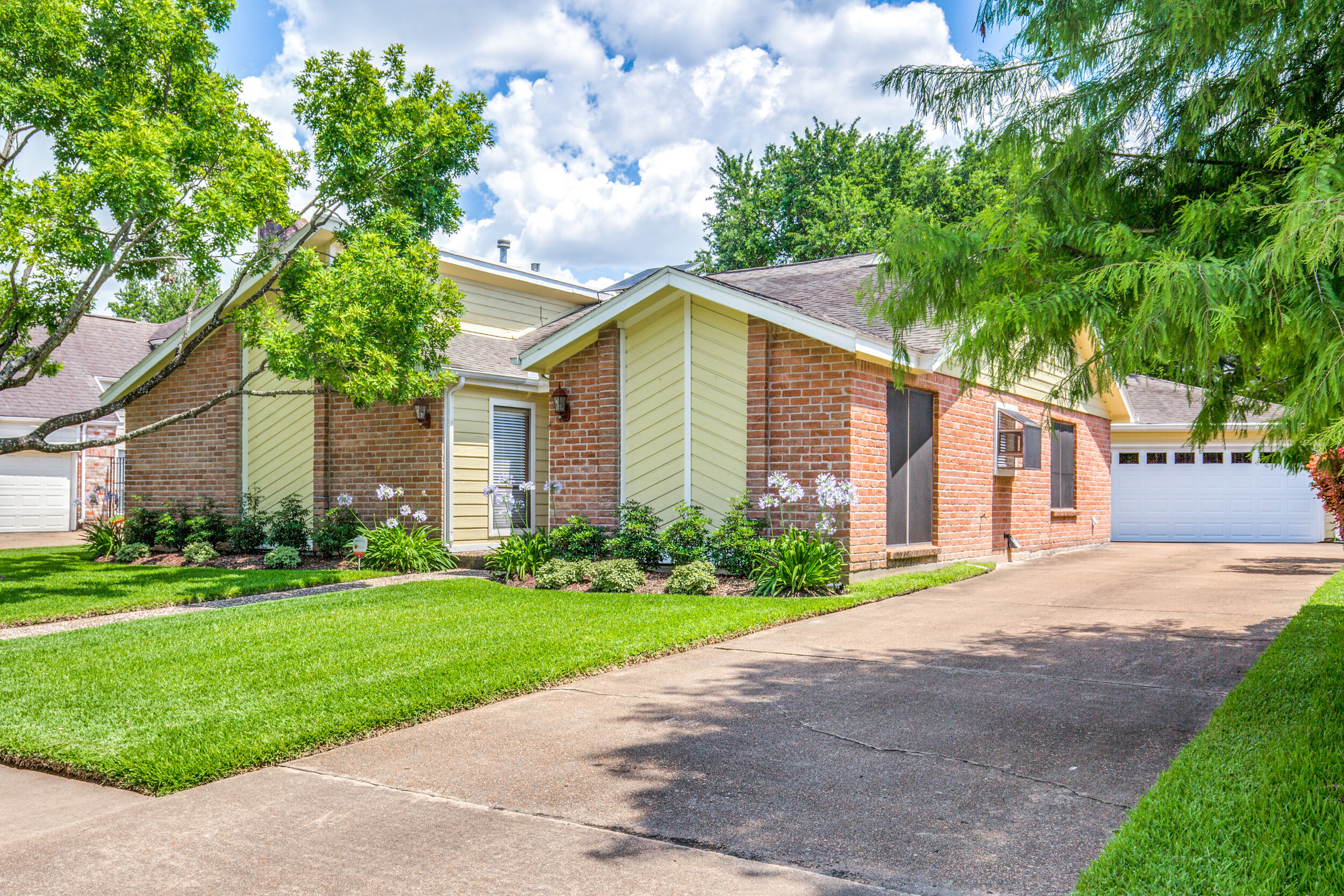 12523-meadow-lake-dr-houston-tx-High-Res-1.jpg
