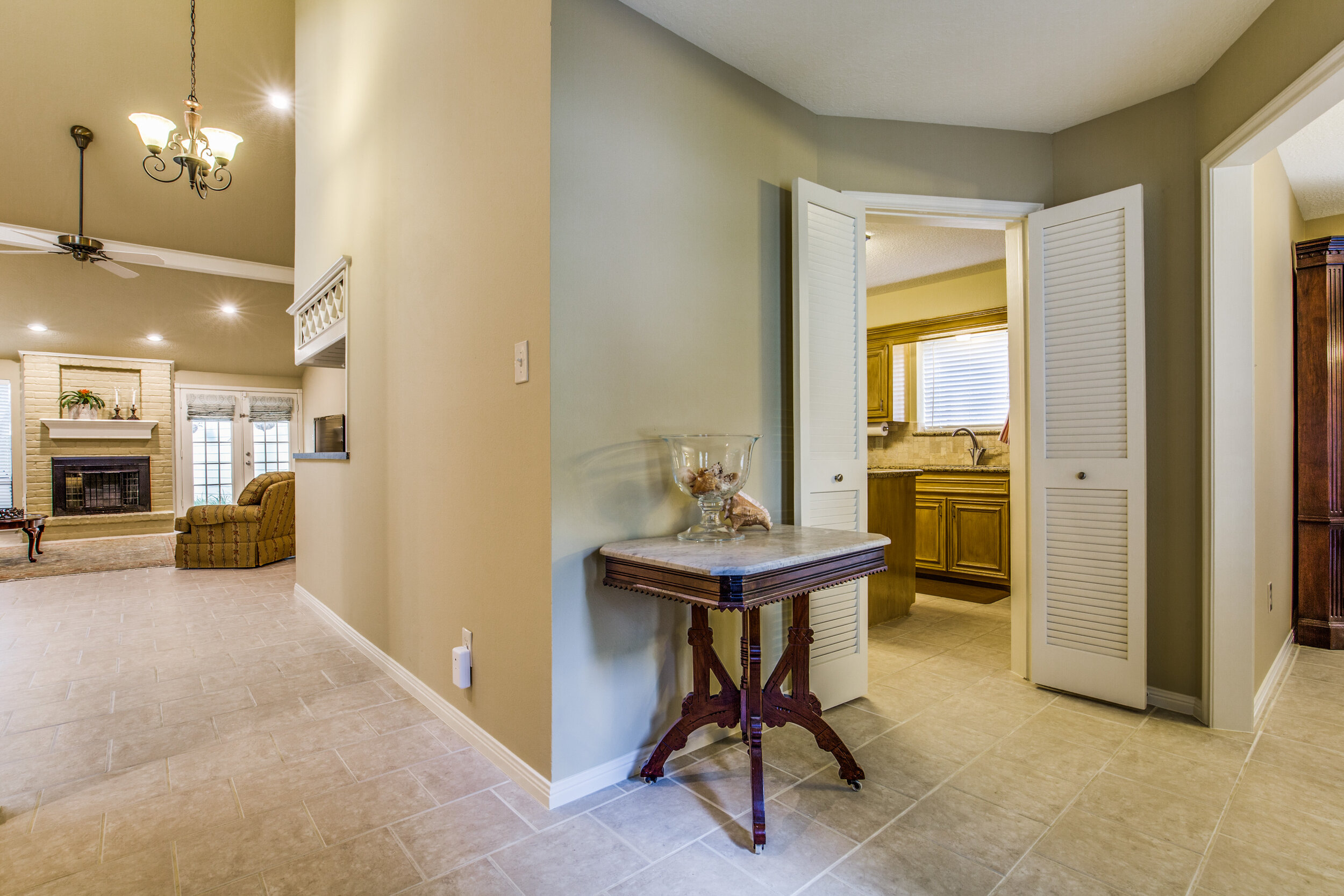 12523-meadow-lake-dr-houston-tx-High-Res-6.jpg