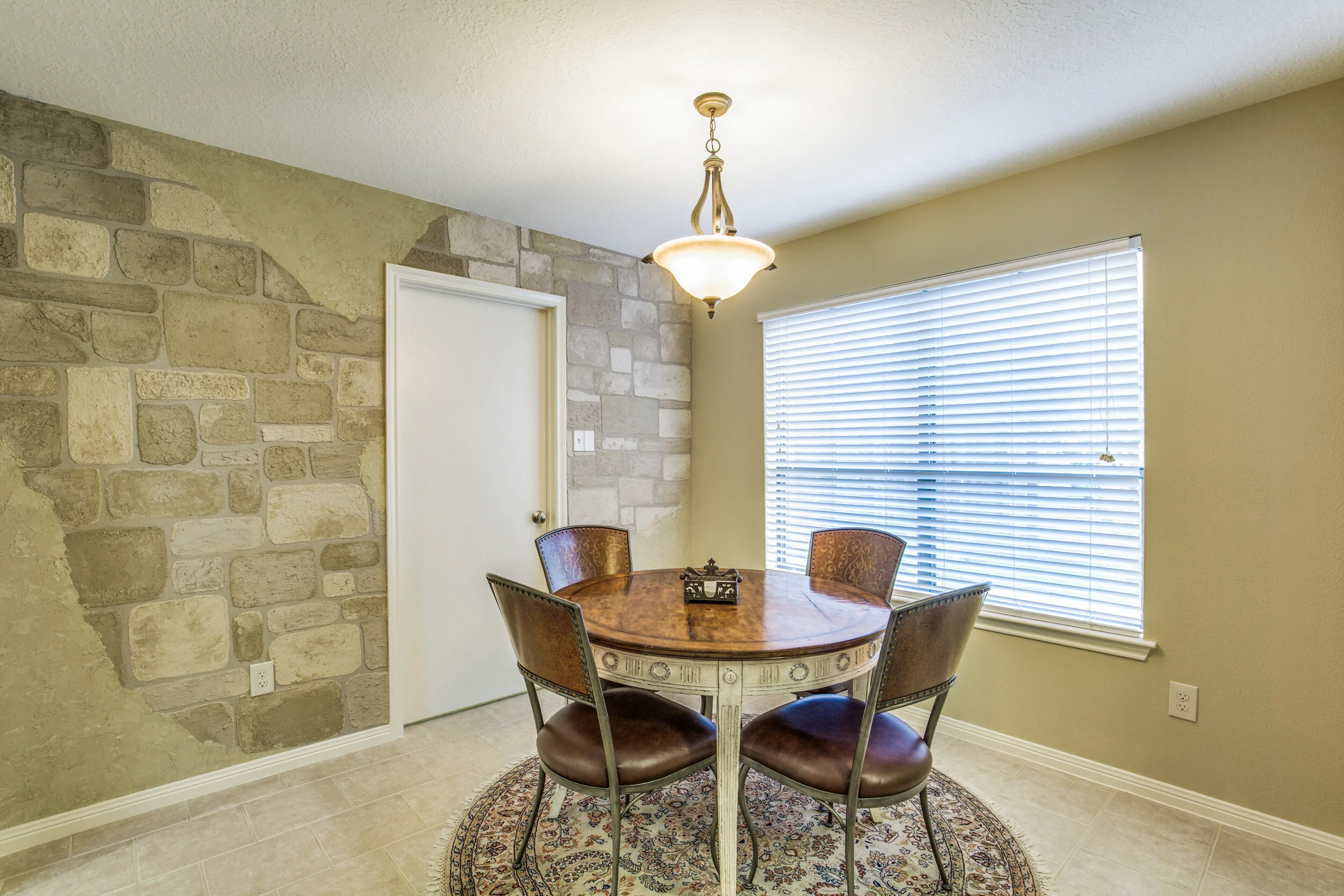12523-meadow-lake-dr-houston-tx-High-Res-14.jpg
