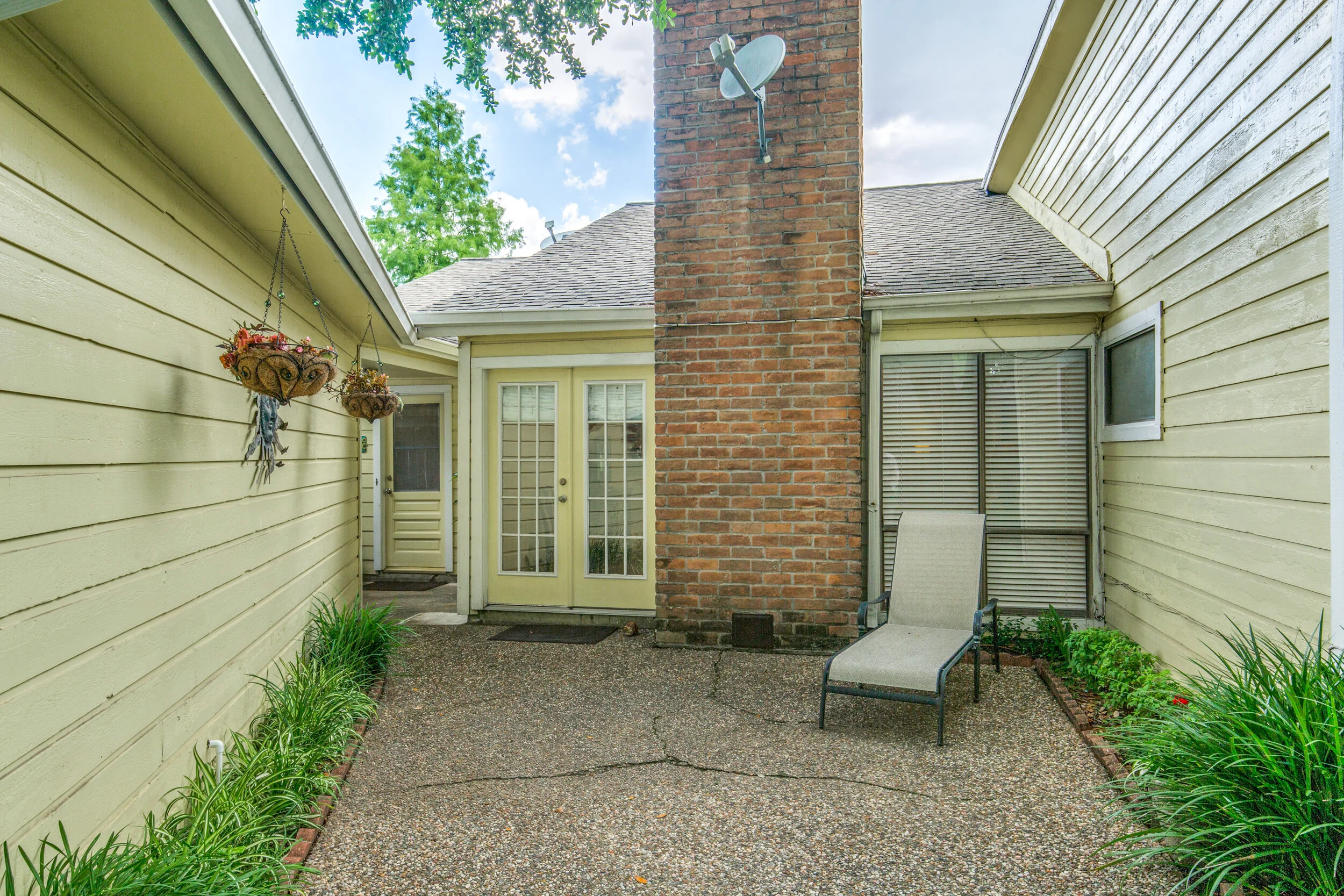 12523-meadow-lake-dr-houston-tx-High-Res-36.jpg