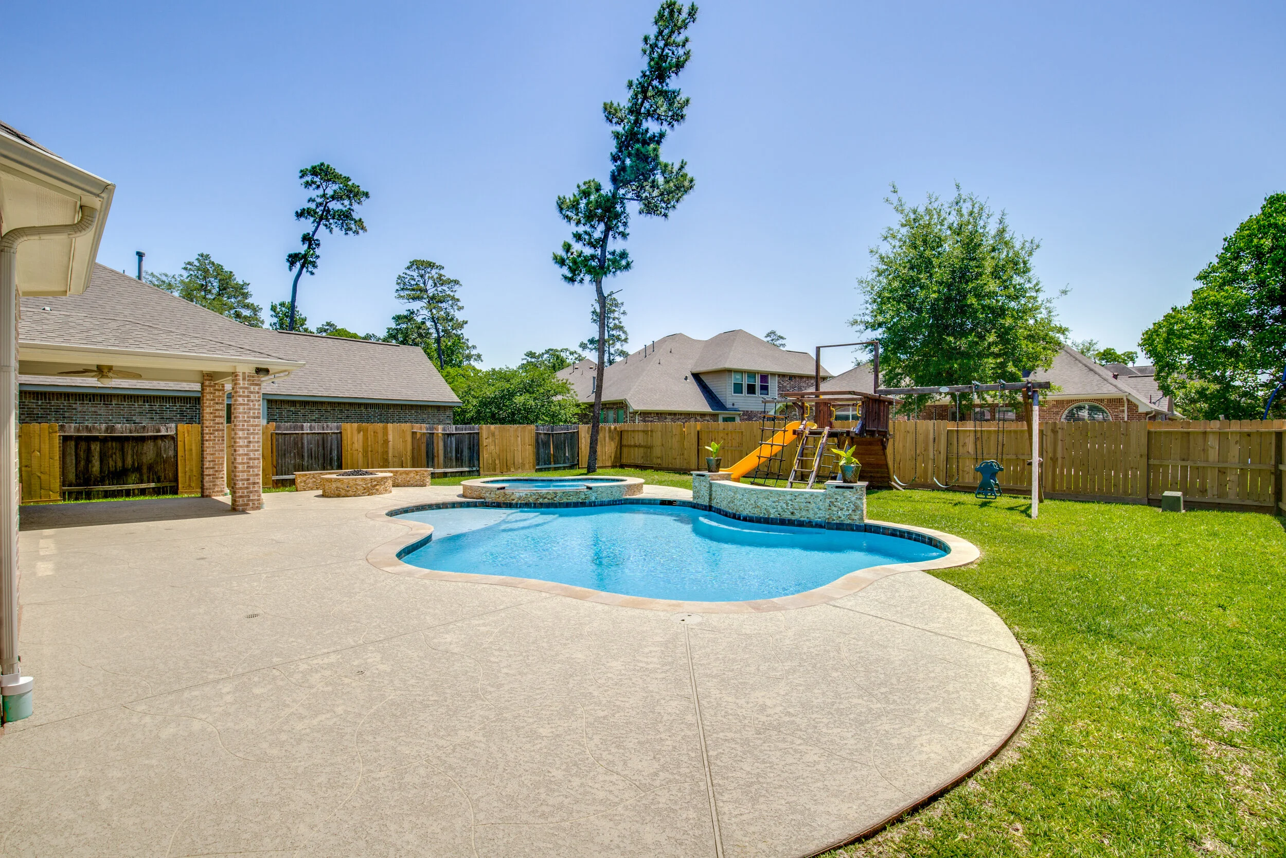 13910-tallheath-ct-houston-tx-High-Res-34.jpg