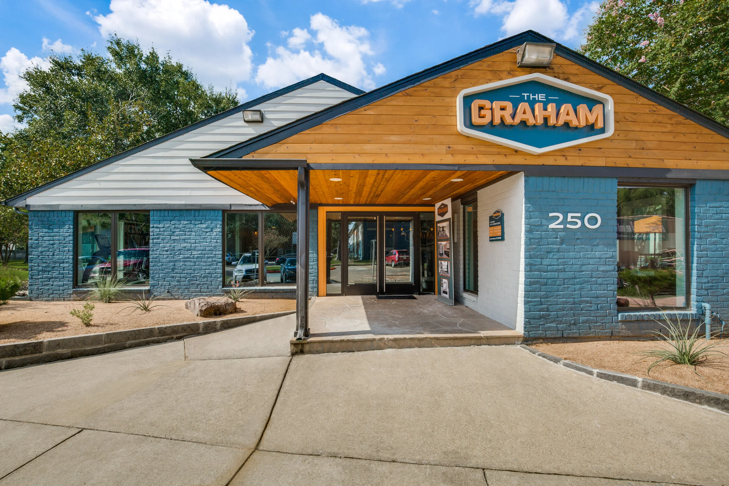 250-uvalde-rd-houston-tx-1-High-Res-1.jpg