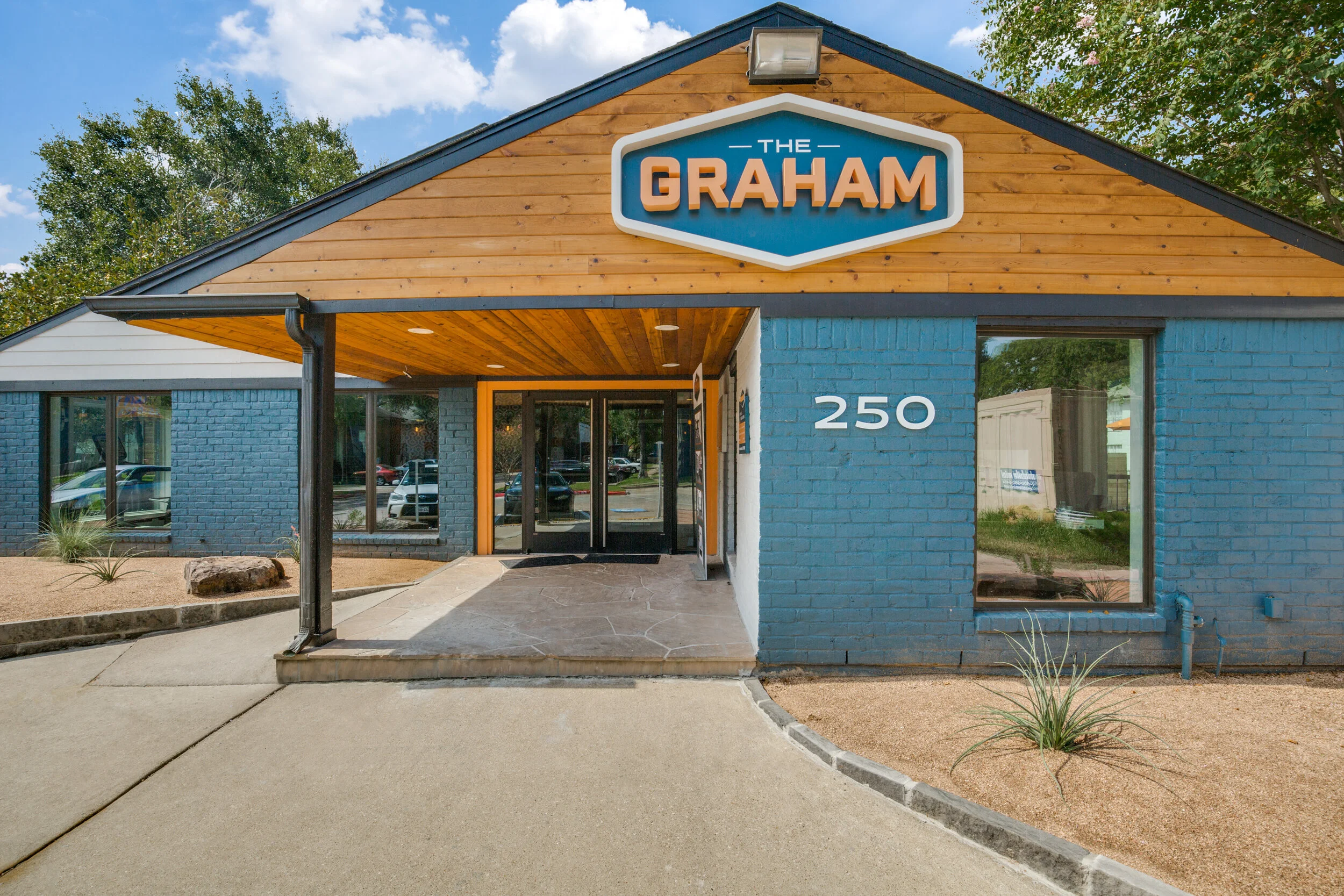 250-uvalde-rd-houston-tx-1-High-Res-3.jpg
