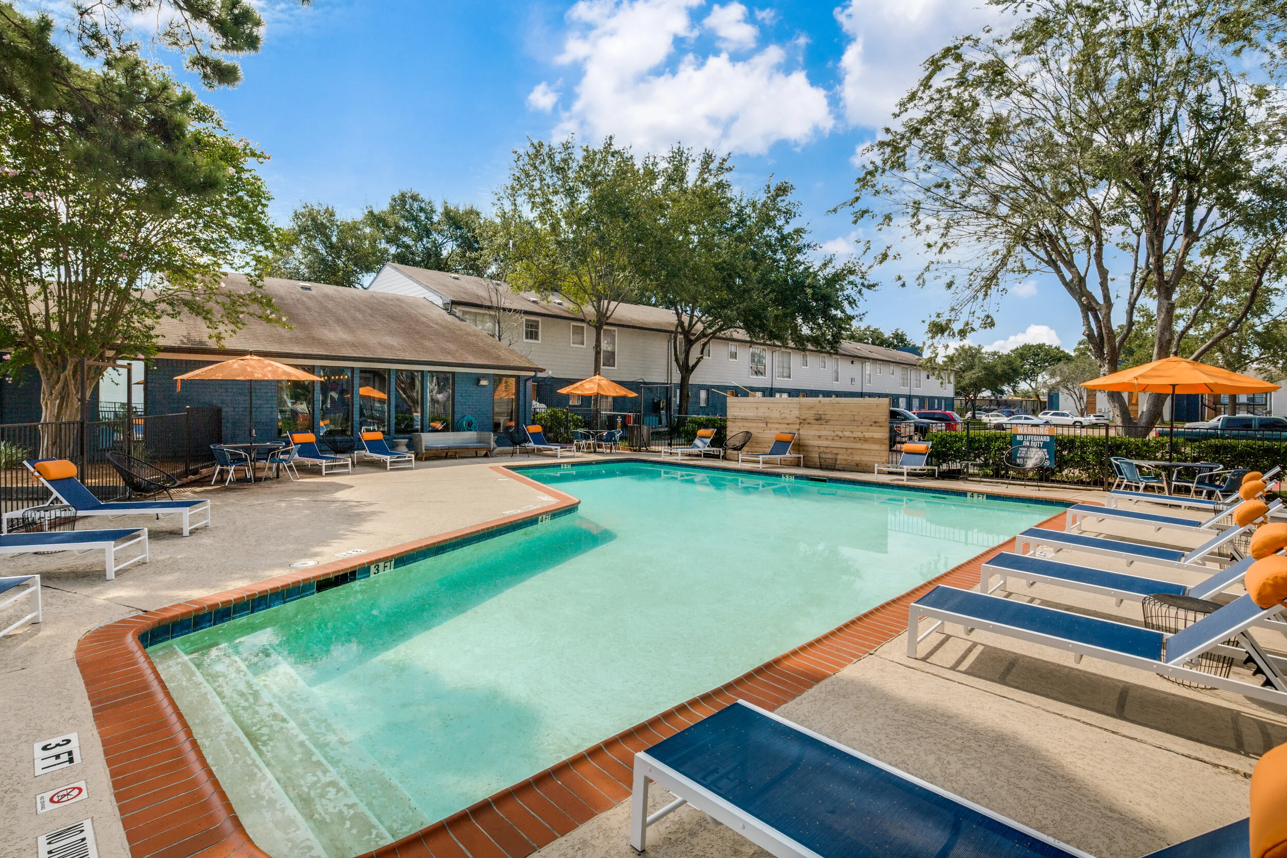 250-uvalde-rd-houston-tx-1-High-Res-4.jpg