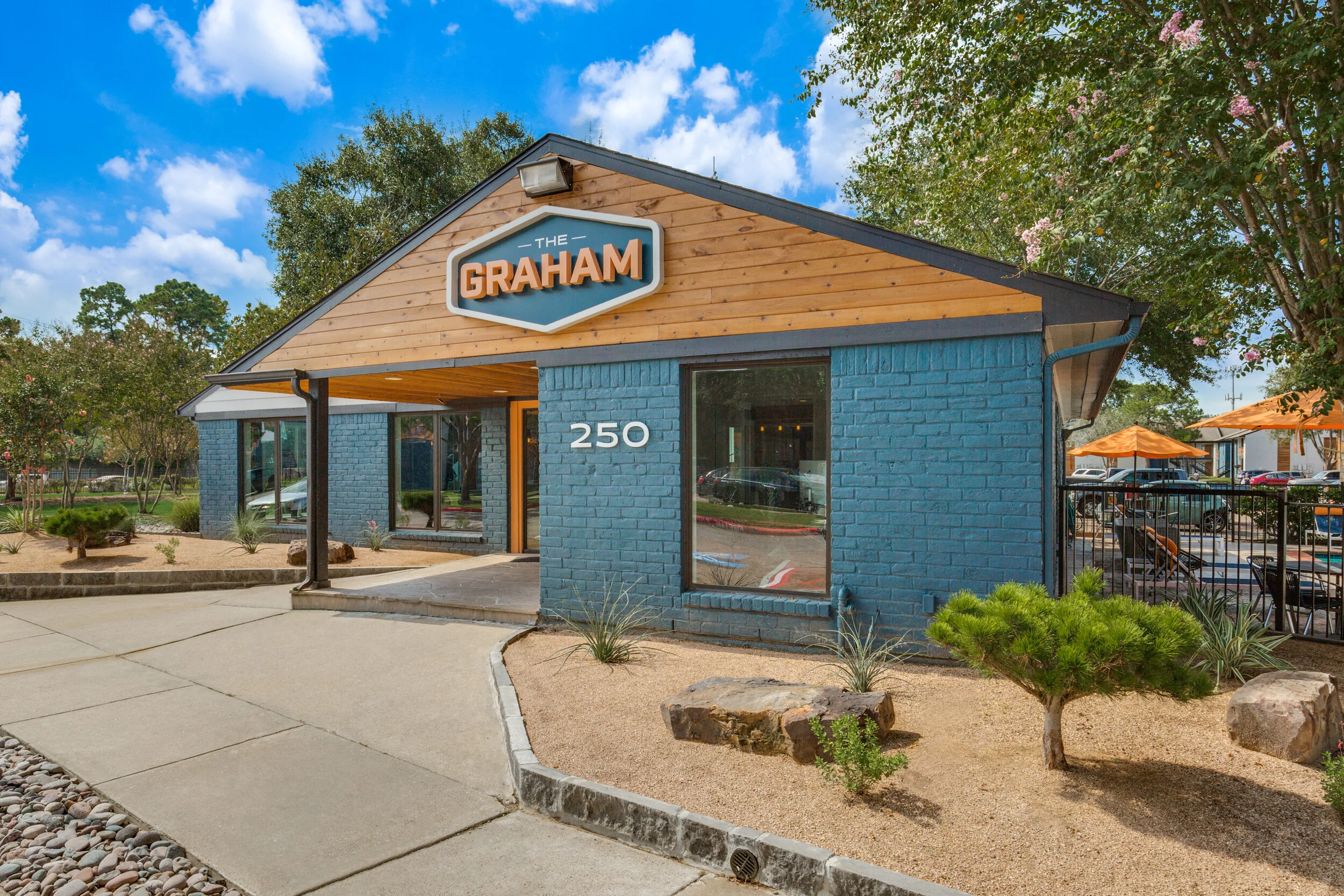 250-uvalde-rd-houston-tx-1-High-Res-7.jpg