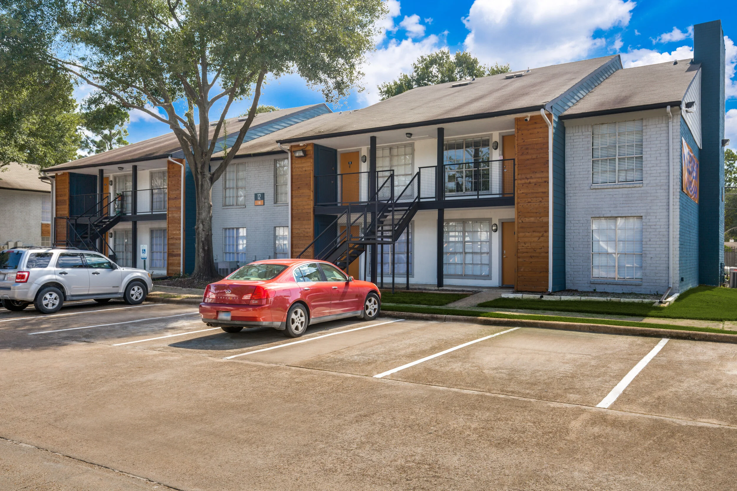 250-uvalde-rd-houston-tx-1-High-Res-8.jpg