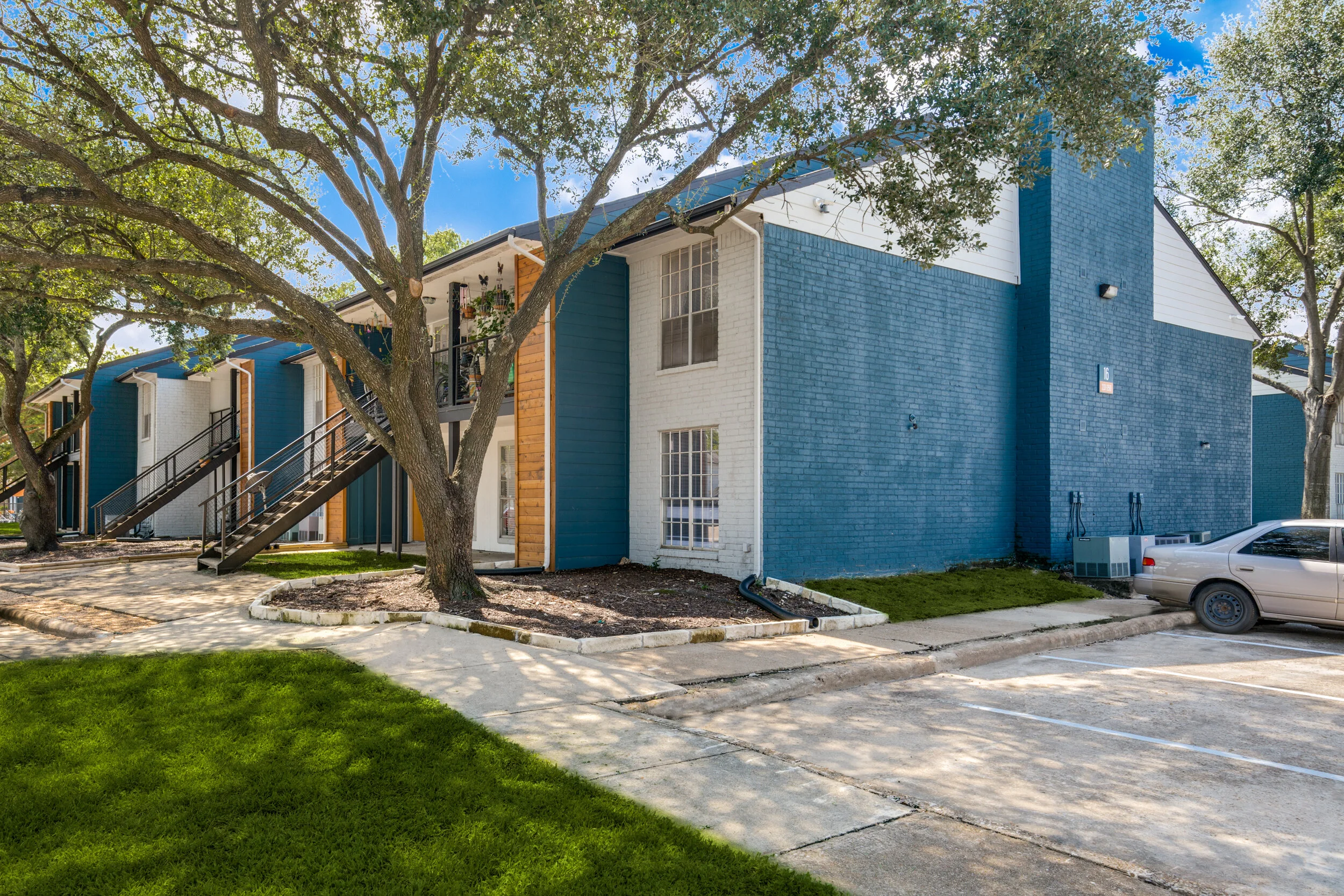 250-uvalde-rd-houston-tx-1-High-Res-18.jpg