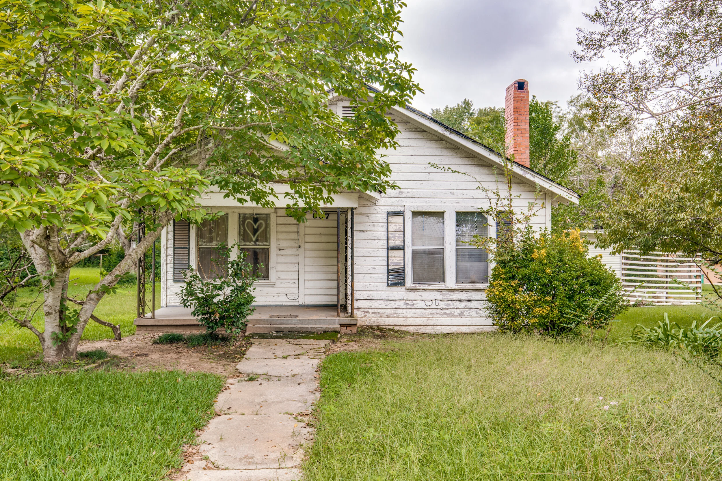 807-n-6th-st-crockett-tx-High-Res-1.jpg