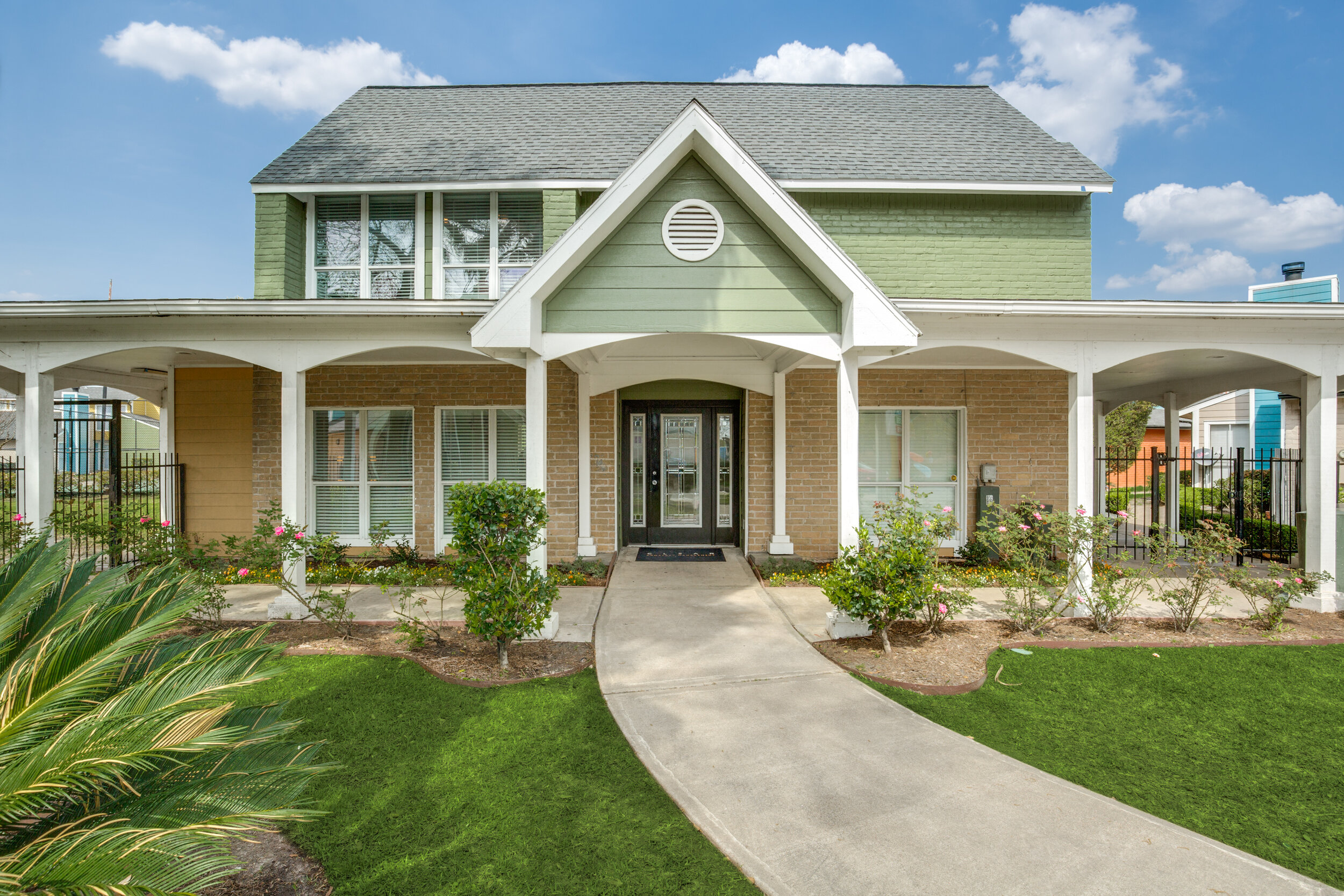 411-highland-cross-dr-houston-tx-High-Res-2.jpg