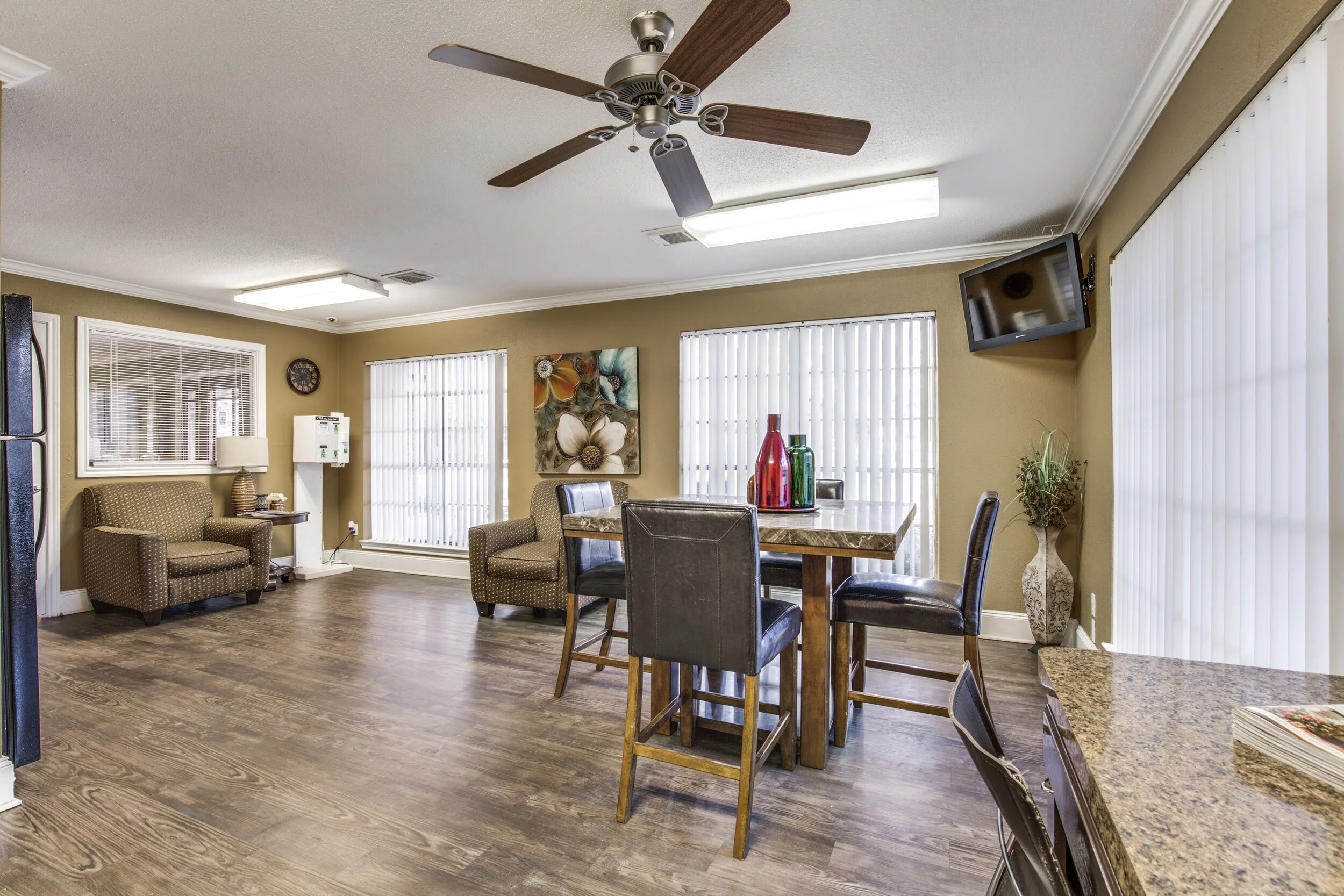 250-uvalde-rd-houston-tx-High-Res-4.jpg