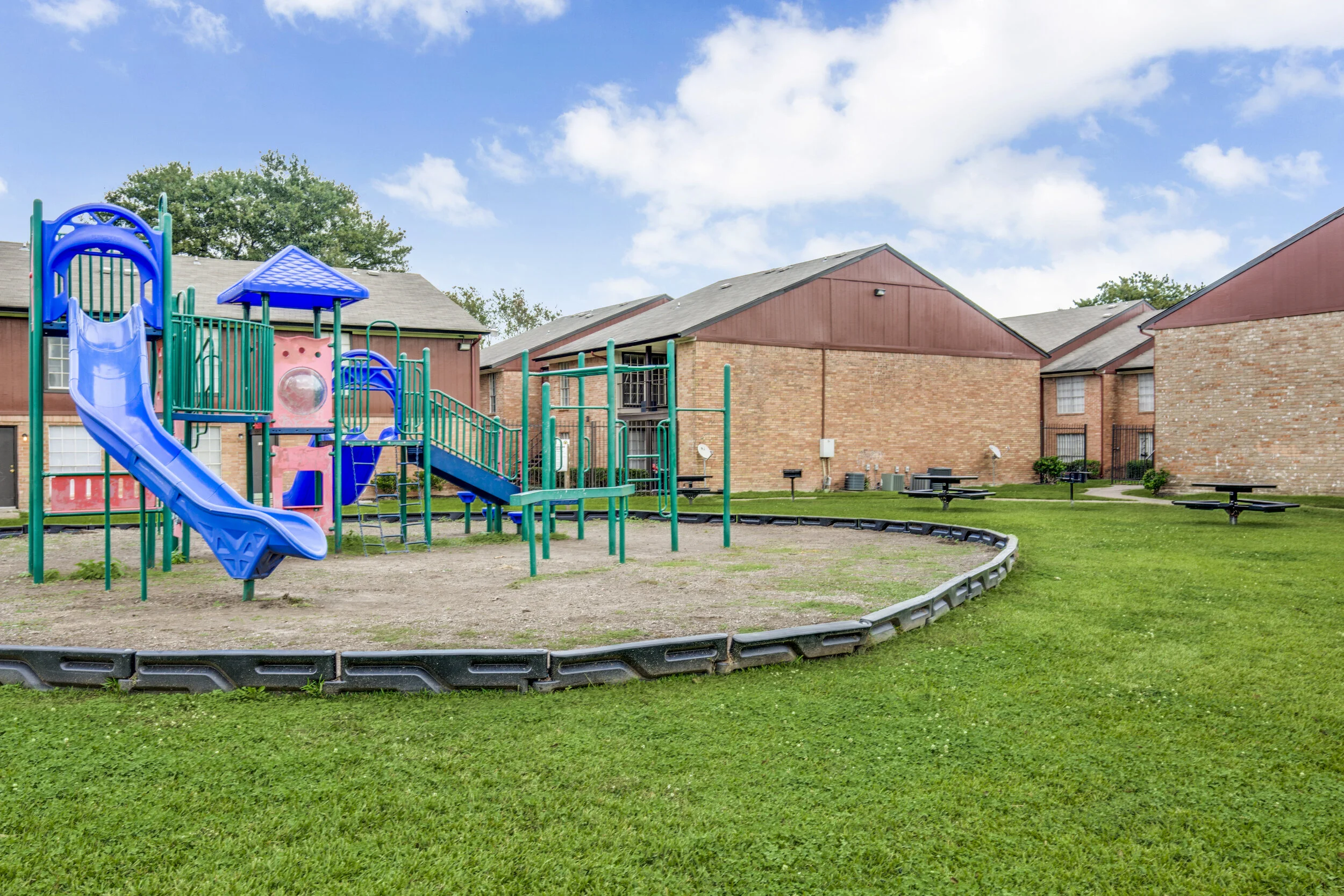 250-uvalde-rd-houston-tx-High-Res-19.jpg