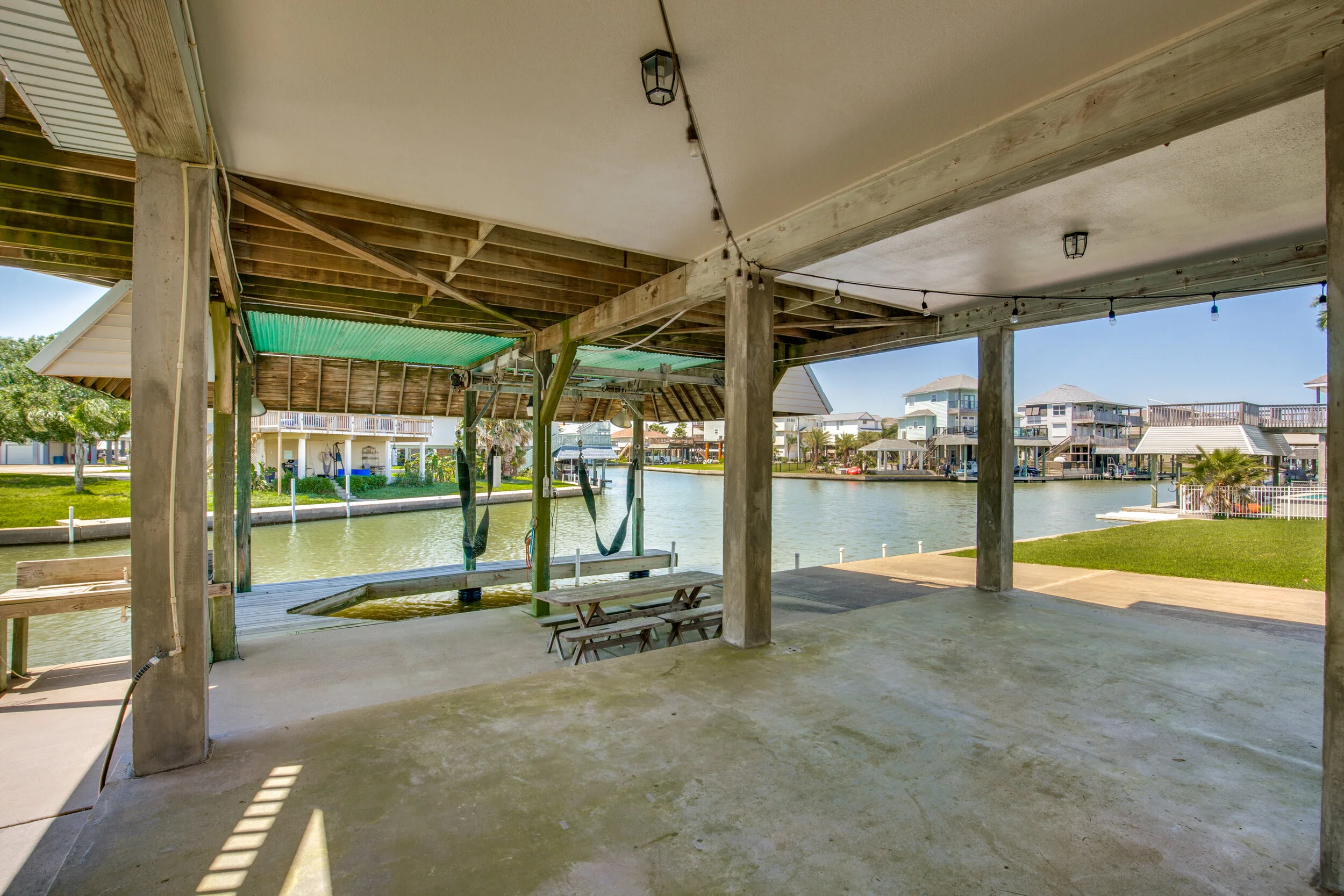 503-paradise-drive-tiki-island-tx-High-Res-35.jpg