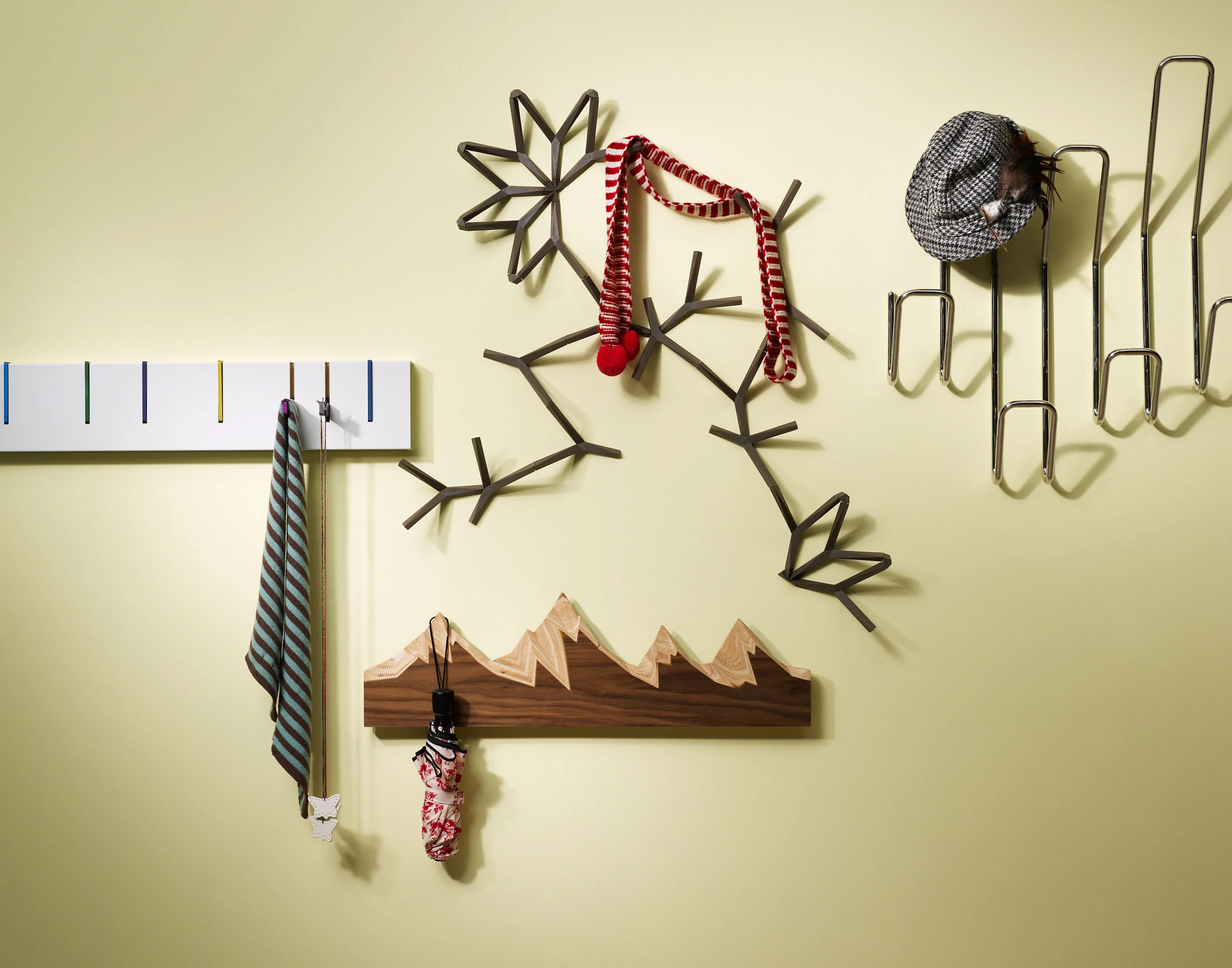02-hangers-on-wall-moody-final.jpg