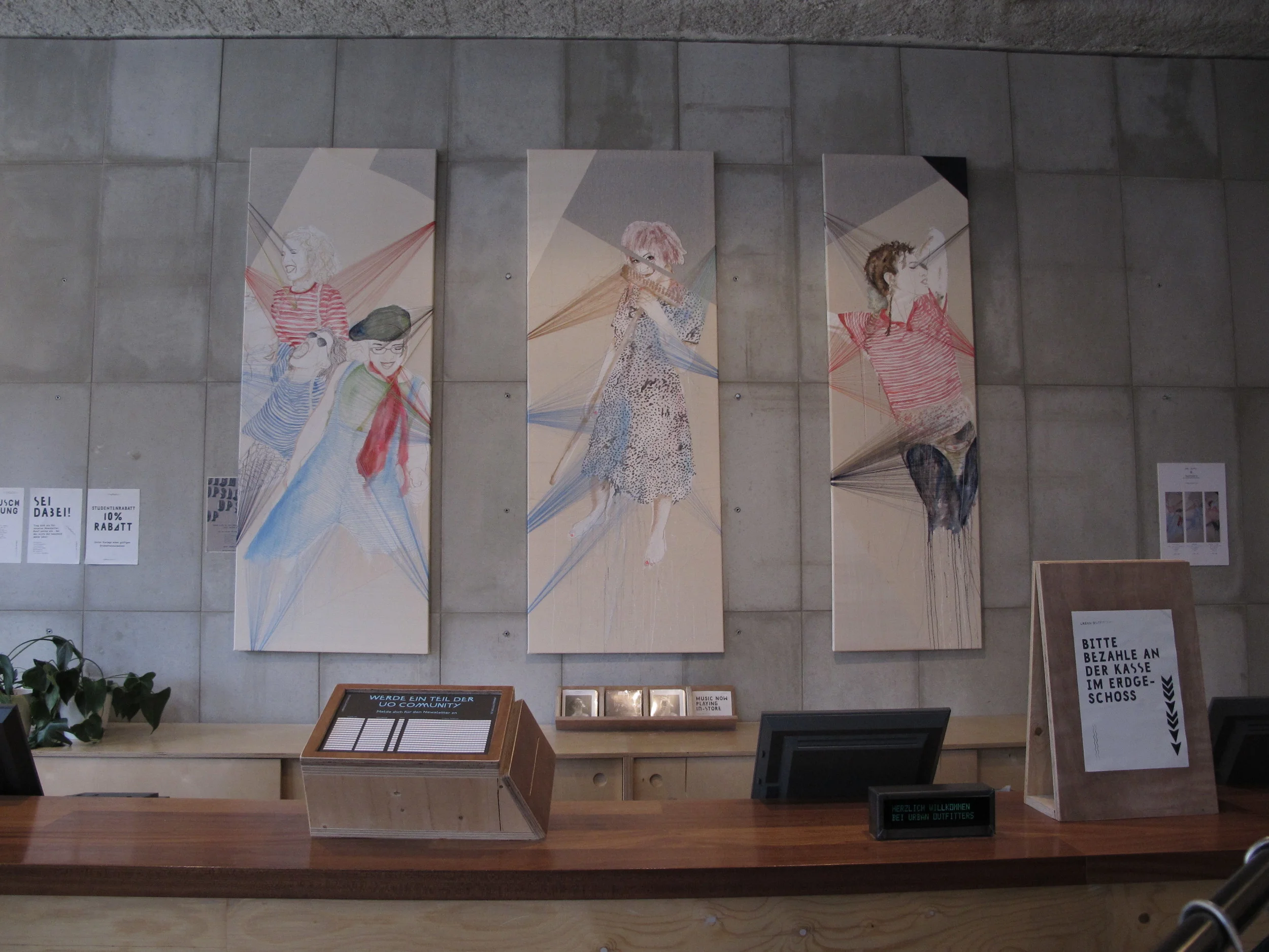  2012  Urban Outfitters Gaensemarkt Hamburg 