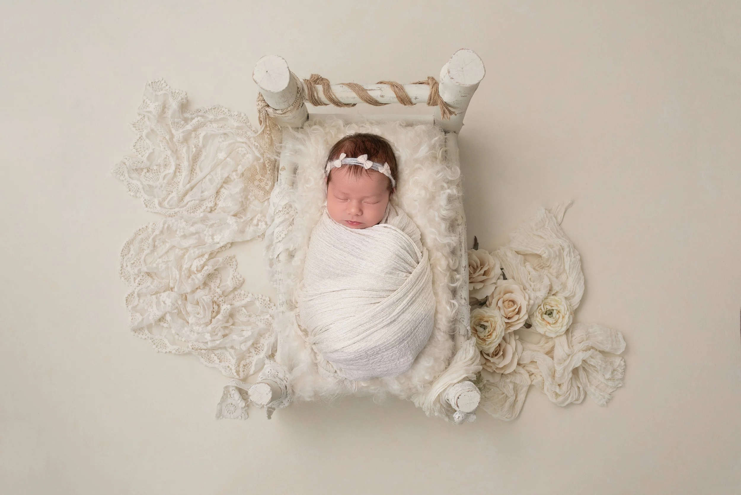 newborn-beige-photography-rushmoore.jpg