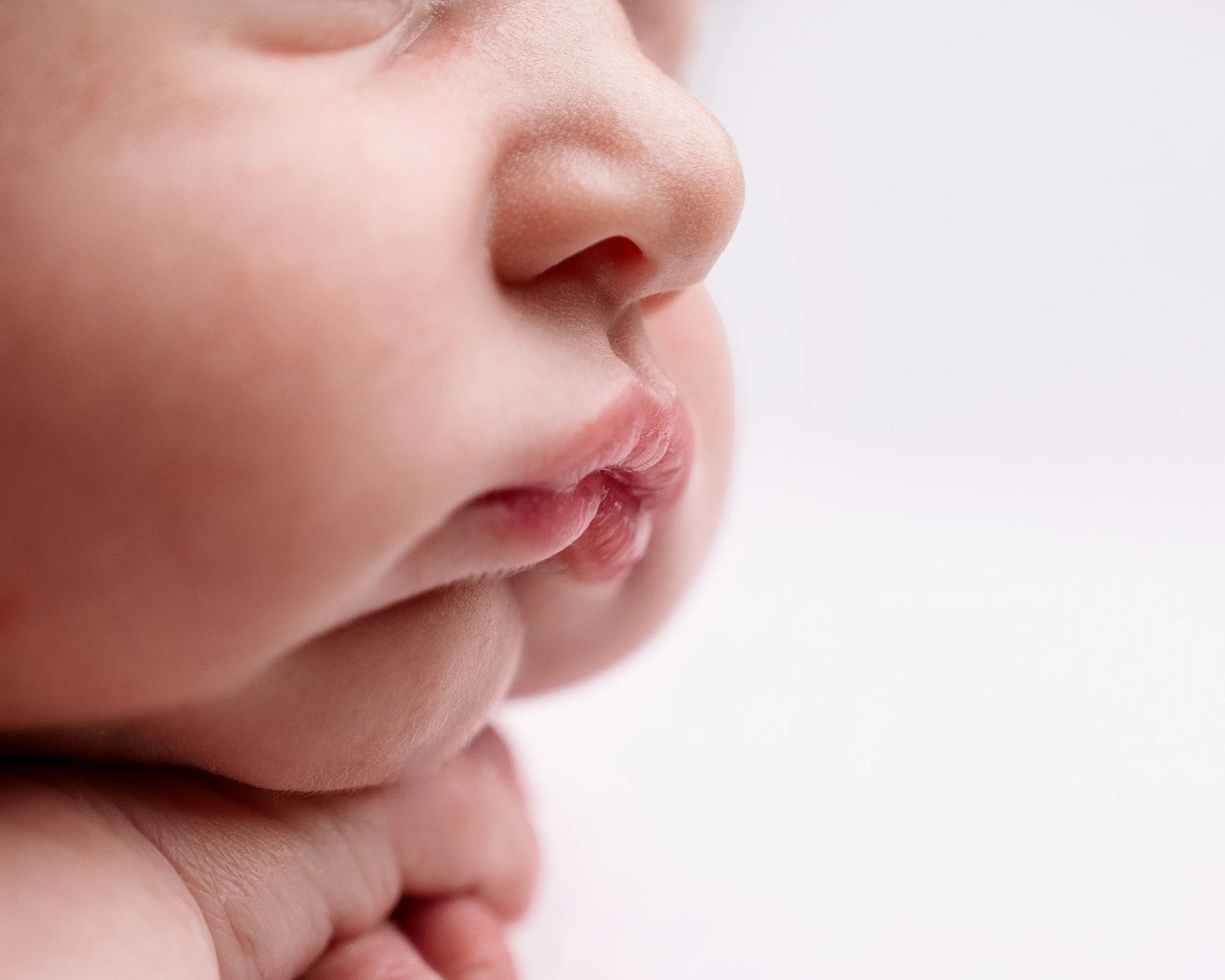 newborn-face-photography-rushmoore.jpg