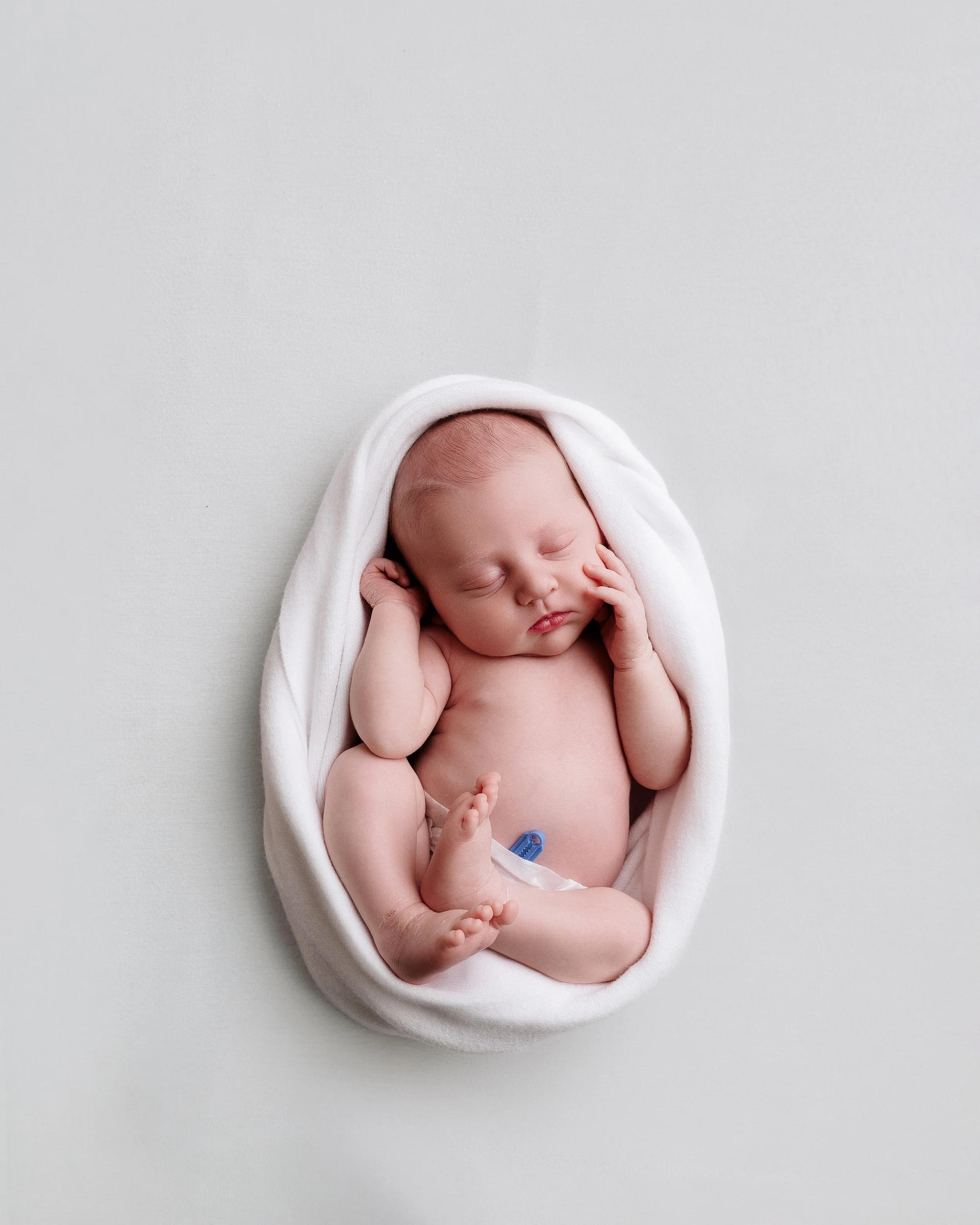 newborn-photographer-hampshire.jpg