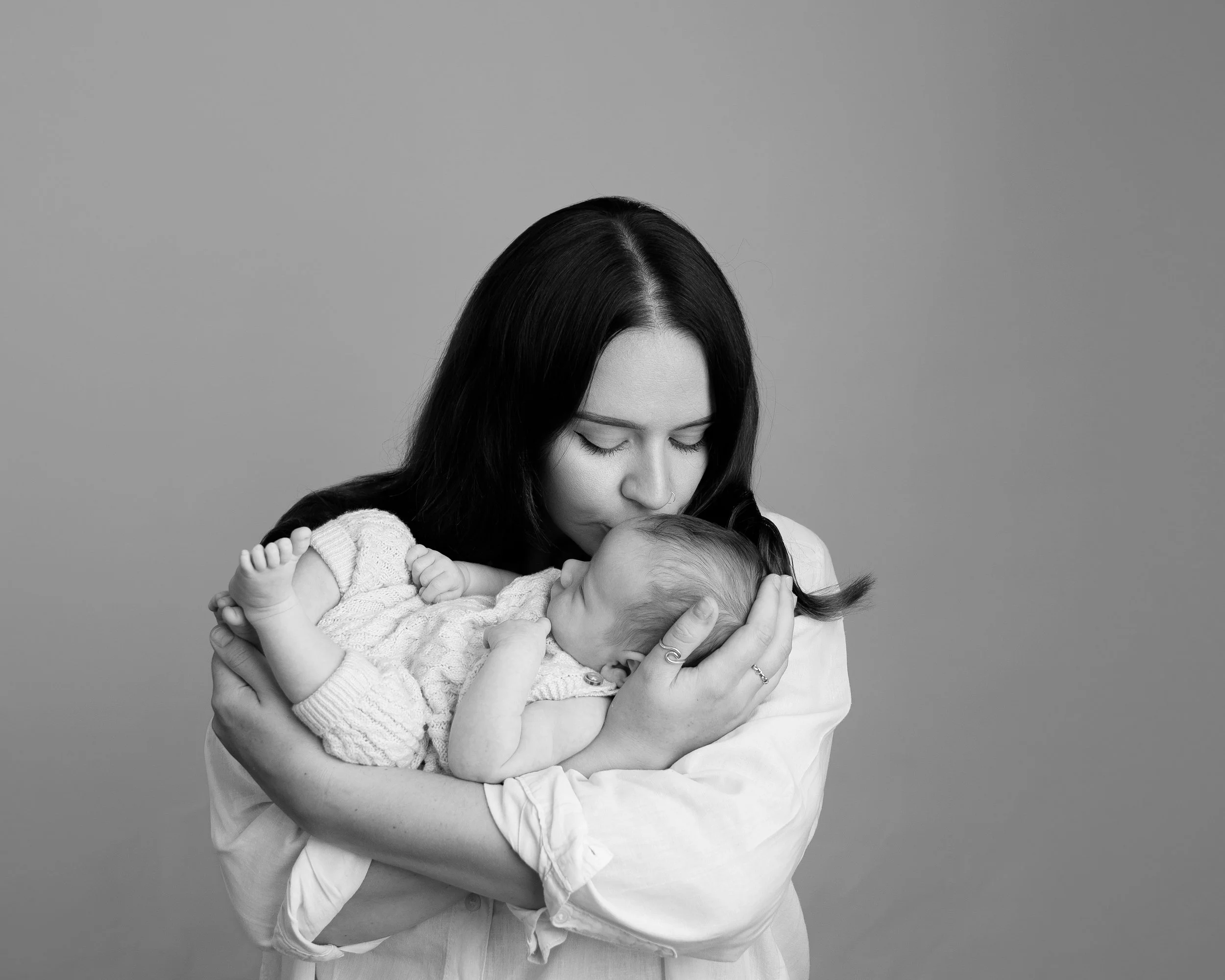 mother-and-baby-photographer-hillingdon.jpg