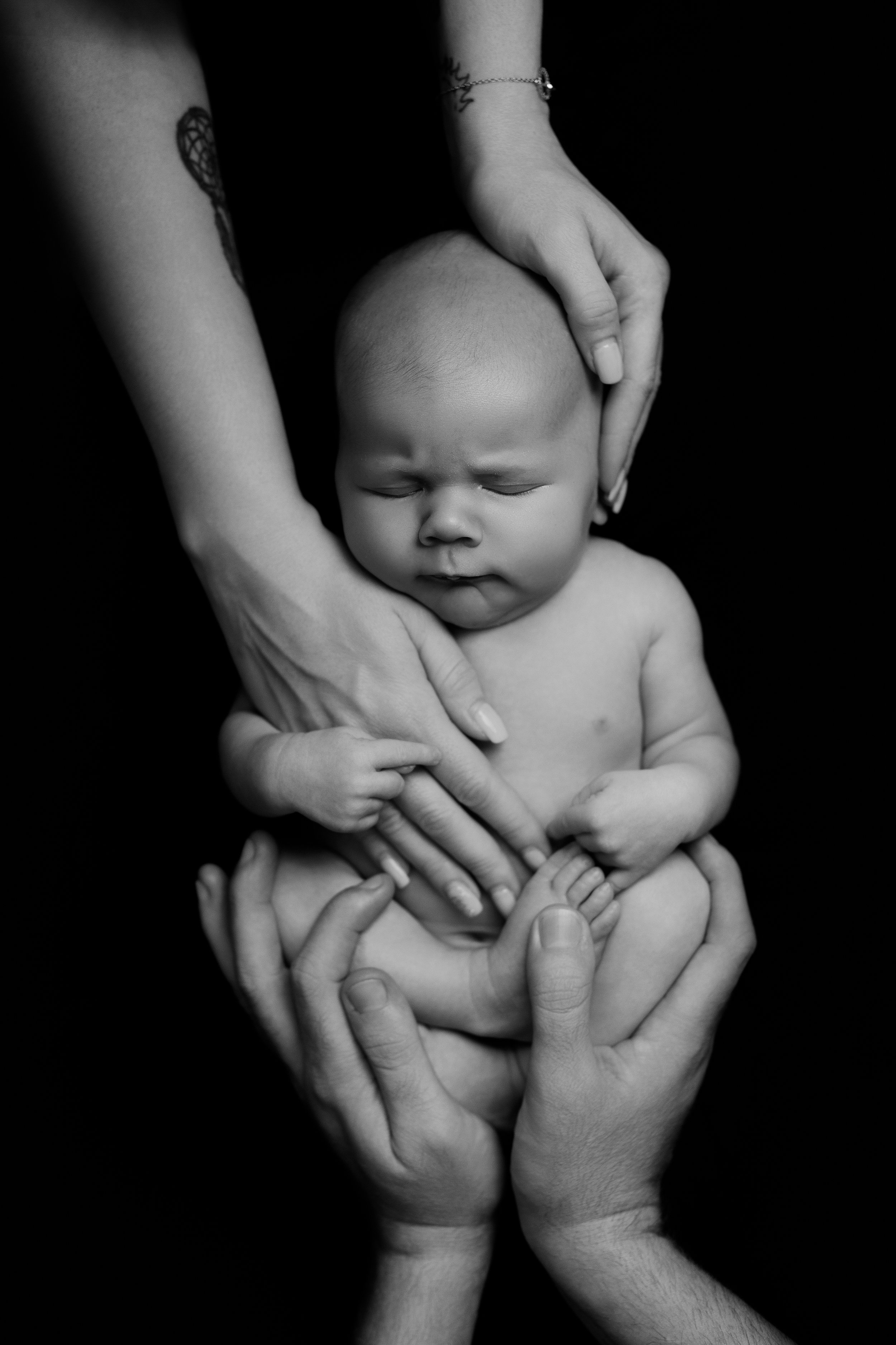 newborn-black-and-white-photography-rushmoore.jpg