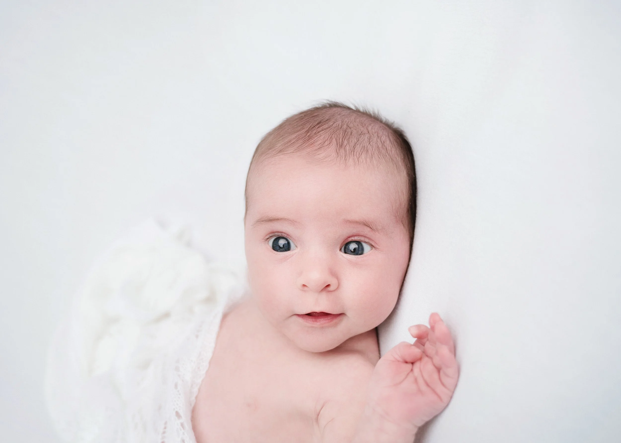newborn-simple-natural-photographer-hampshire.jpg